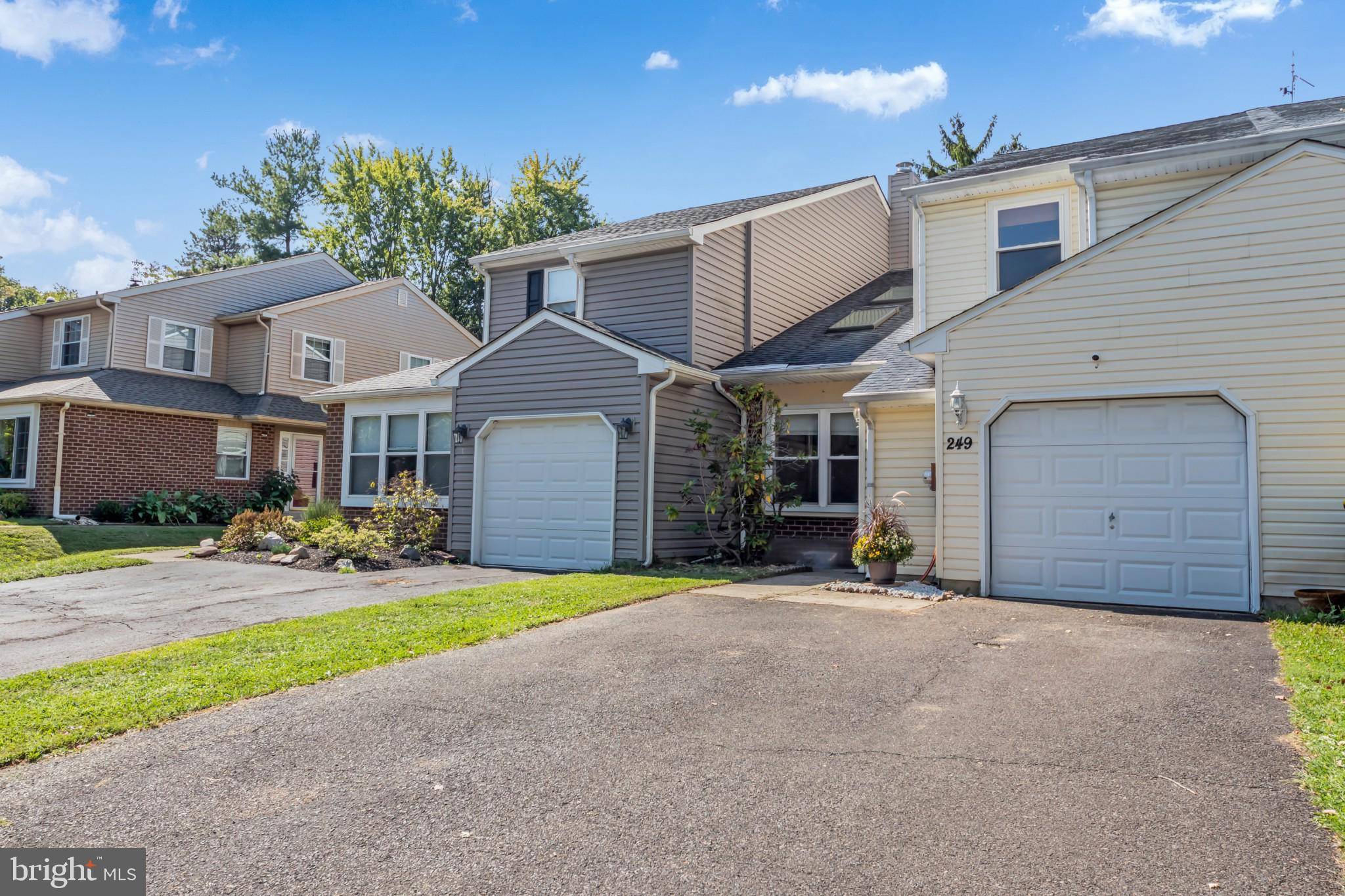 Morrisville, PA 19067,249 S FIELDSTONE CT