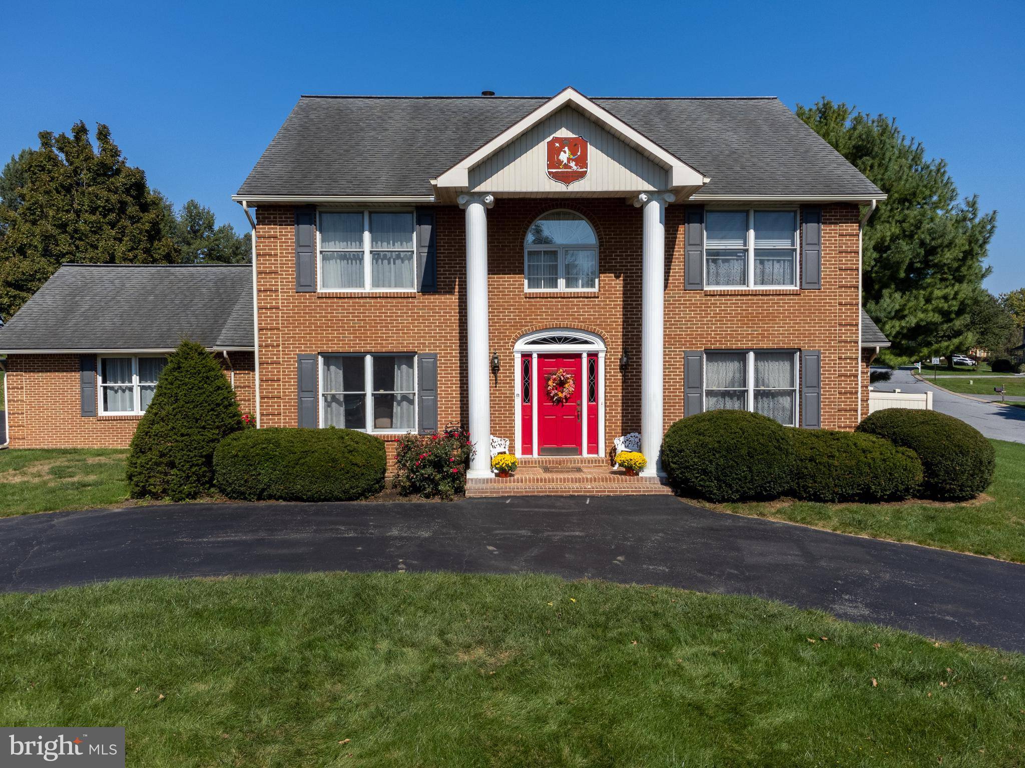 Lancaster, PA 17603,1002 SHADOWSTONE DR