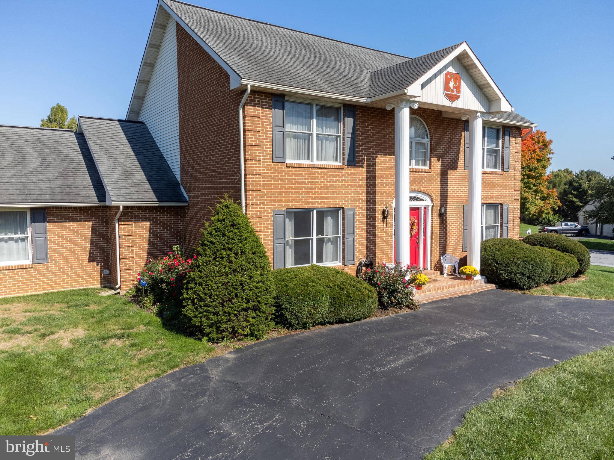 Lancaster, PA 17603,1002 SHADOWSTONE DR