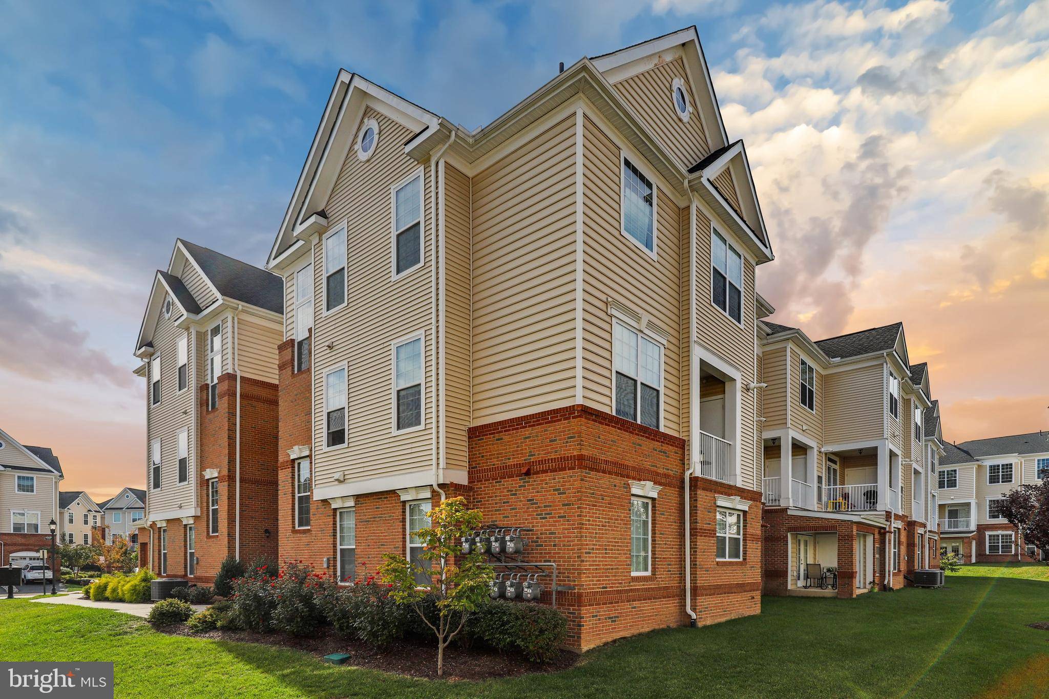 Ashburn, VA 20148,43032 STUARTS GLEN TER #116