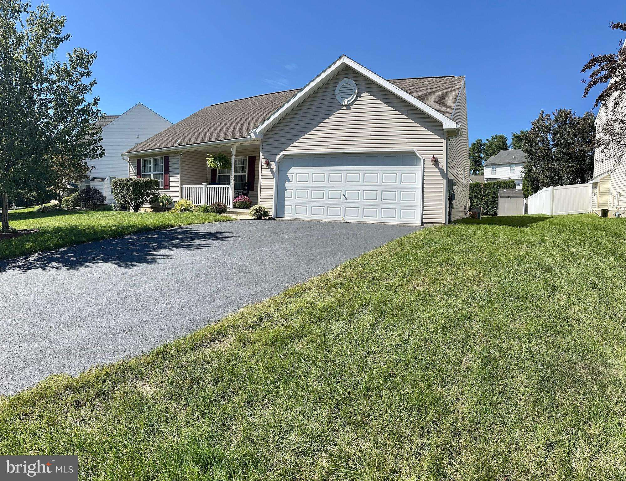 Blandon, PA 19510,421 COLONIAL CT