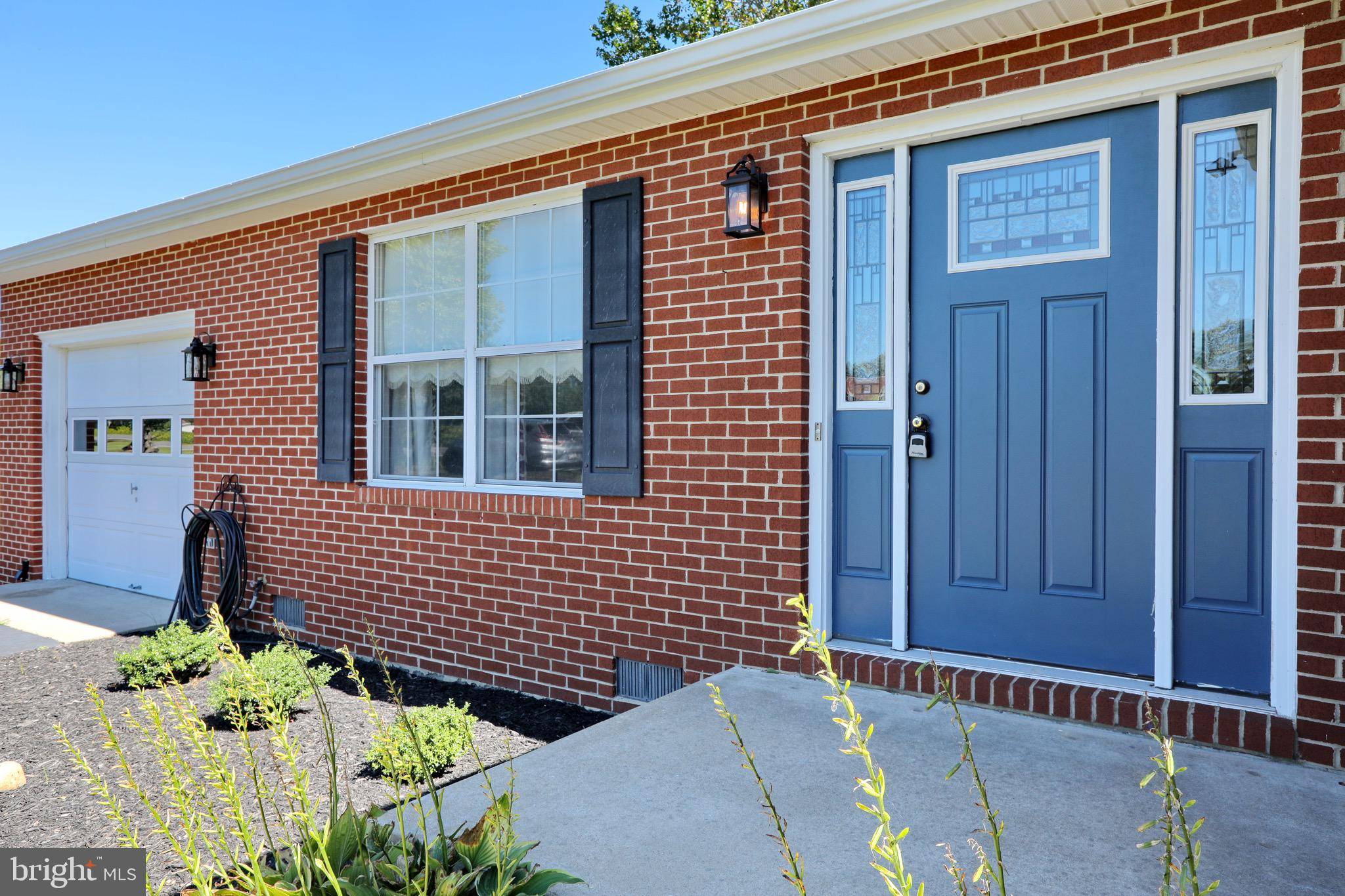 La Plata, MD 20646,7554 GLEN ALBIN RD