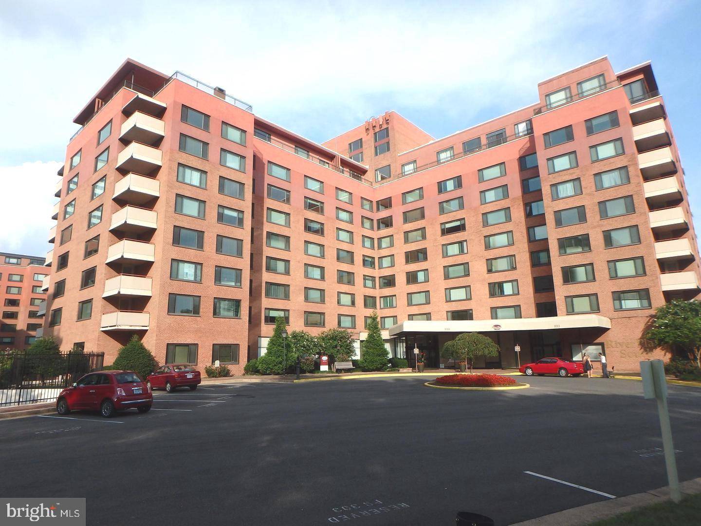 Arlington, VA 22209,1011 ARLINGTON BLVD #435