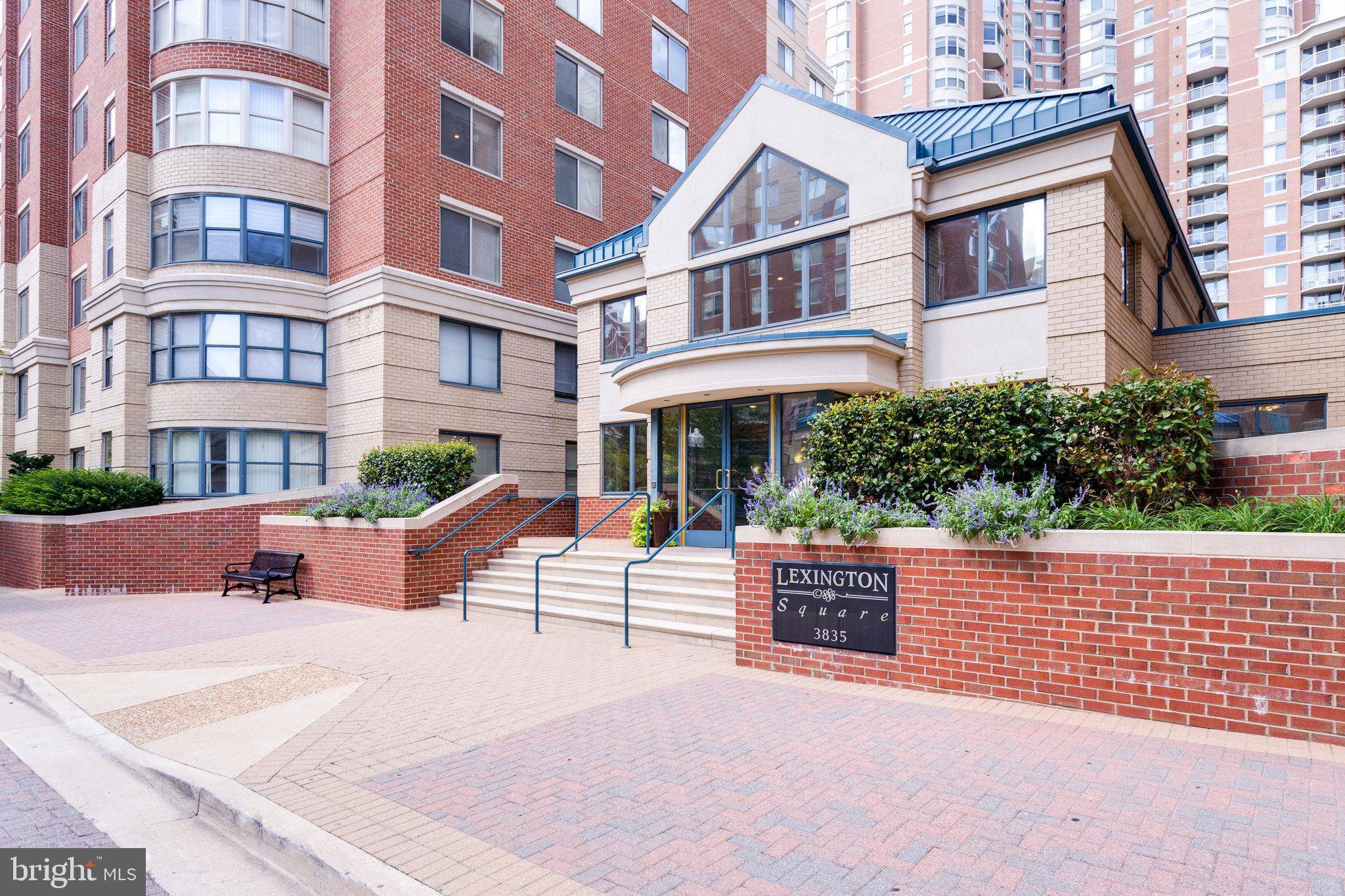 Arlington, VA 22203,3830 9TH ST N #208E