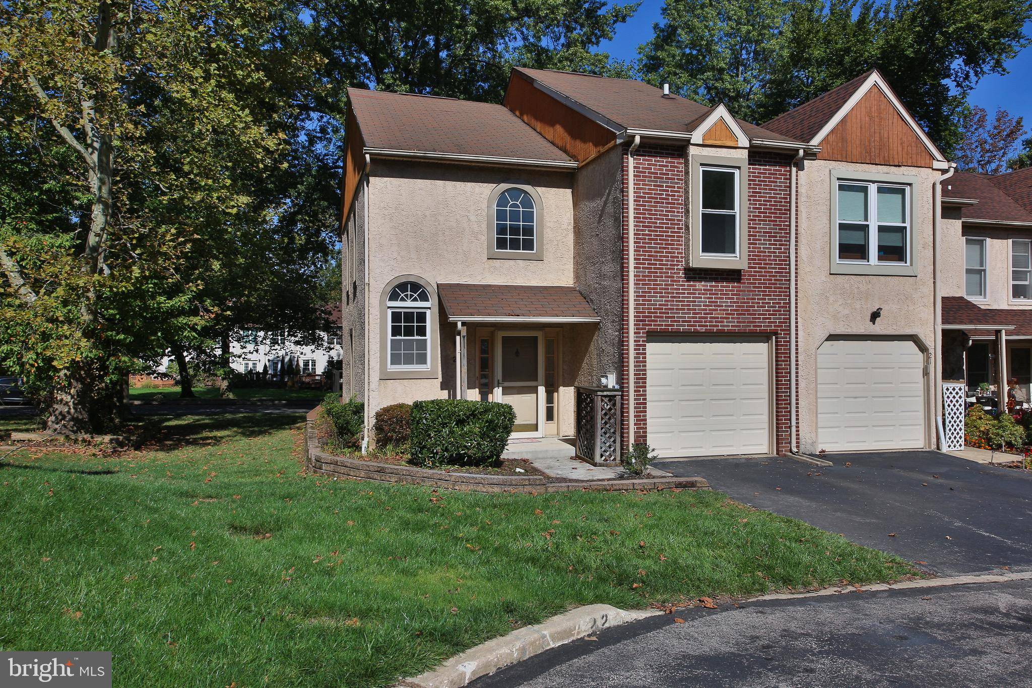 Lafayette Hill, PA 19444,22 FORSYTHIA CT