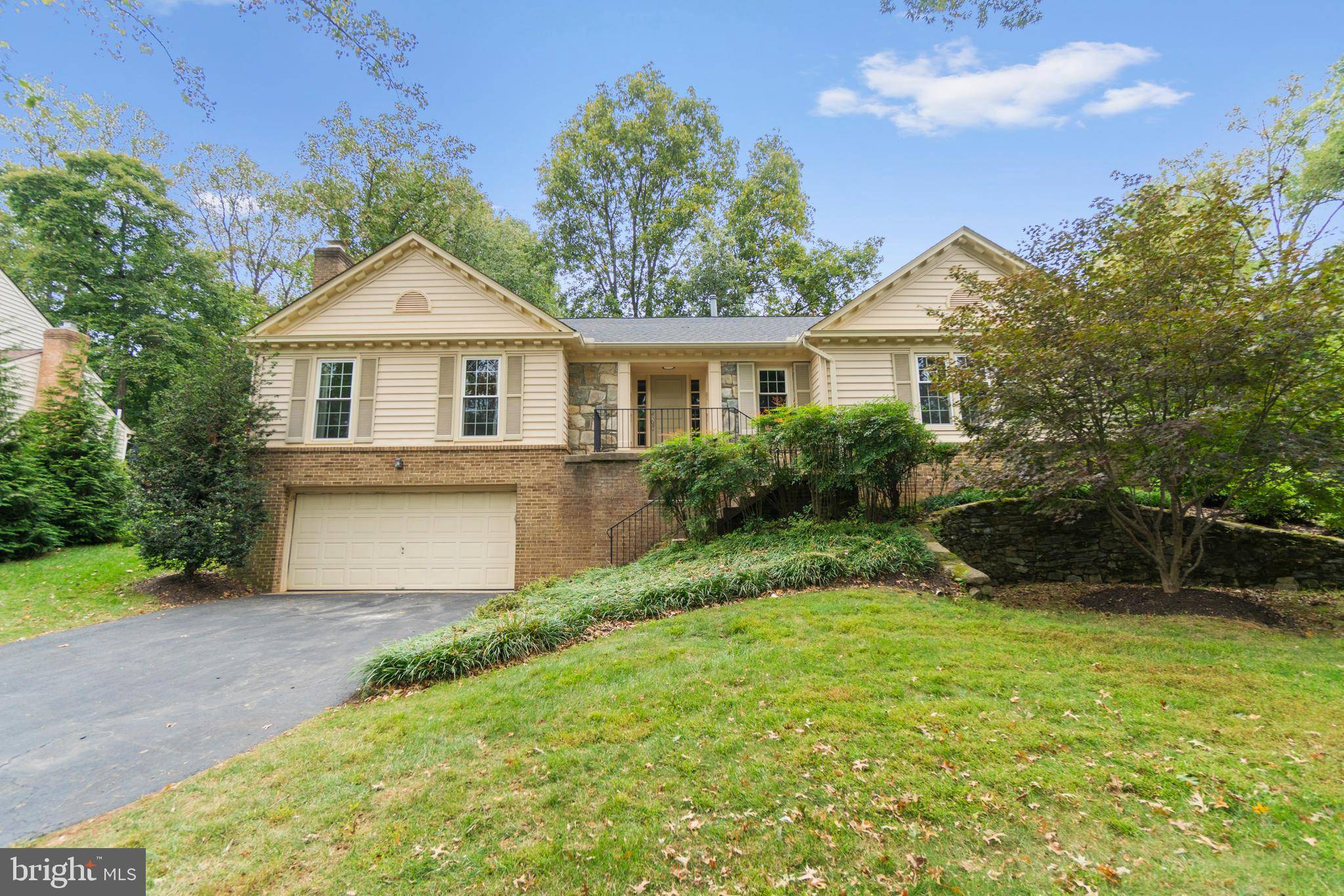 Potomac, MD 20854,12008 TRAILRIDGE DR