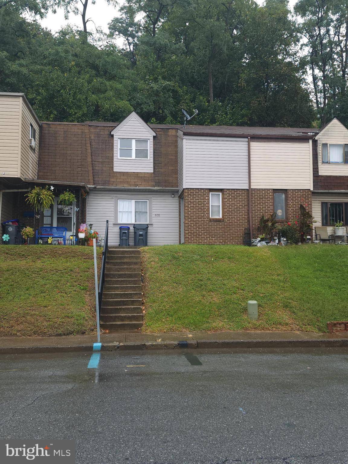 Steelton, PA 17113,605 SAINT MARYS DR