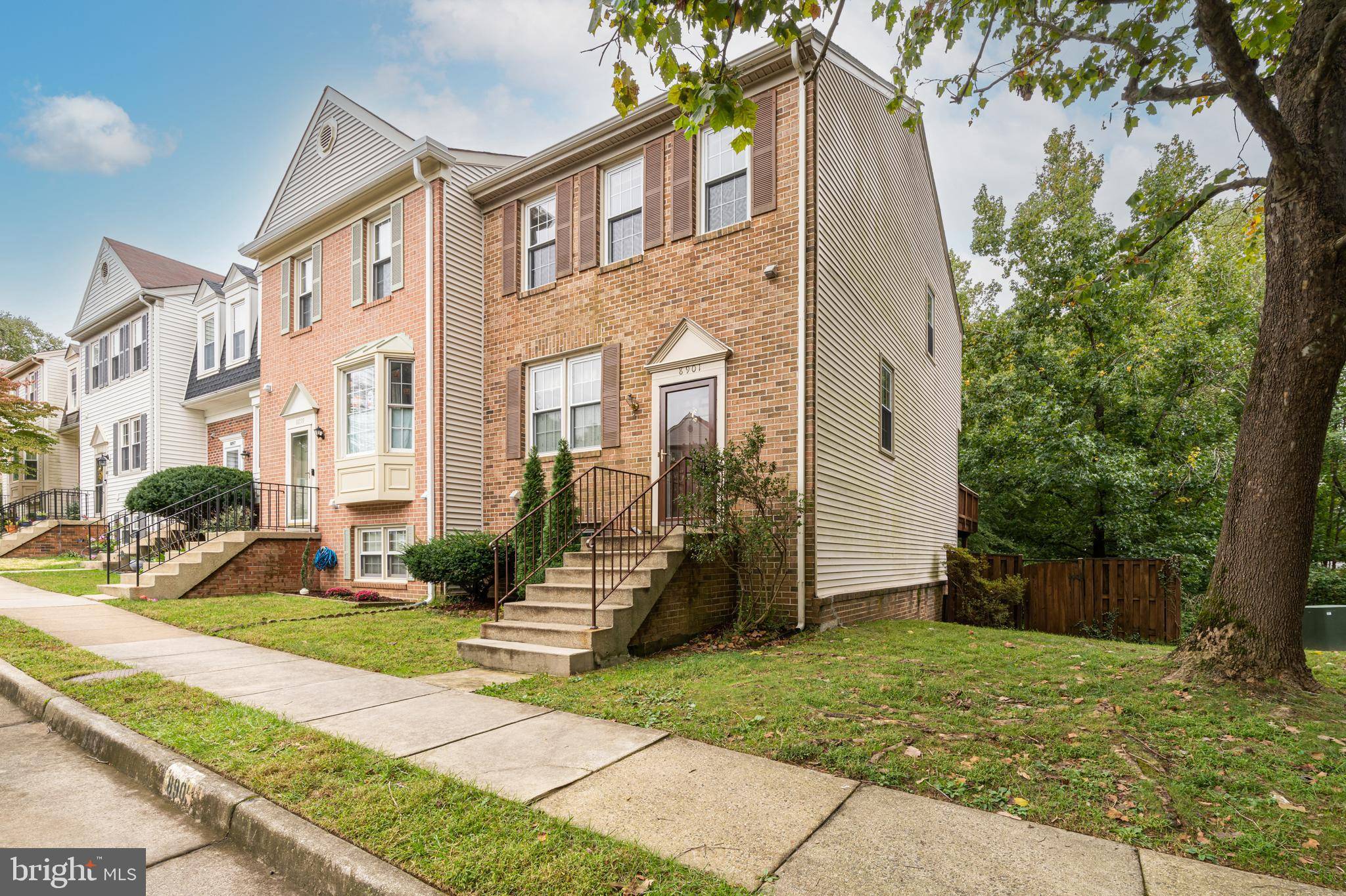 Springfield, VA 22152,8901 WINDING HOLLOW WAY