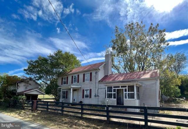 Luray, VA 22835,947 PINEY HILL RD