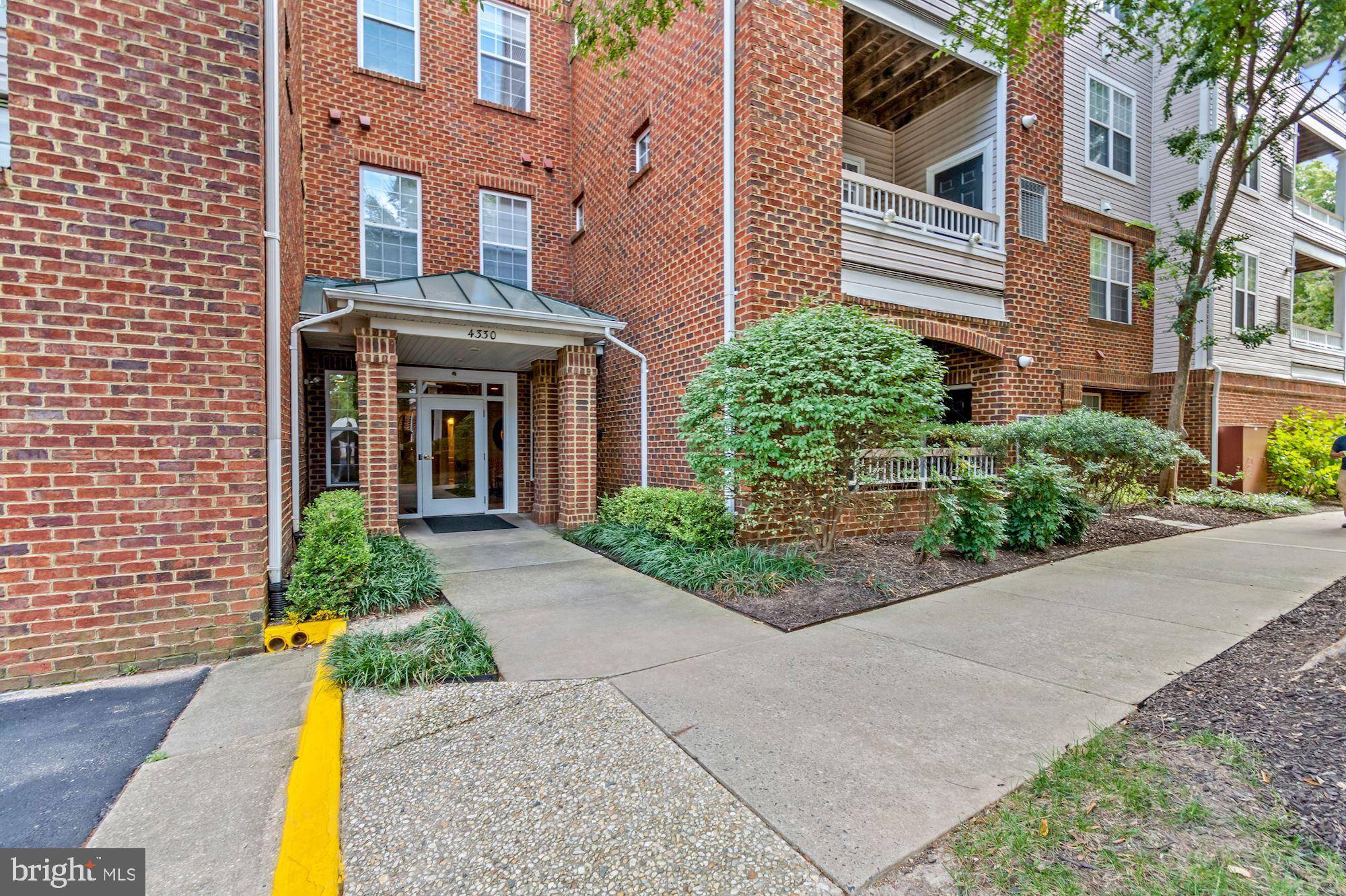 Fairfax, VA 22033,4330-J CANNON RIDGE CT #29