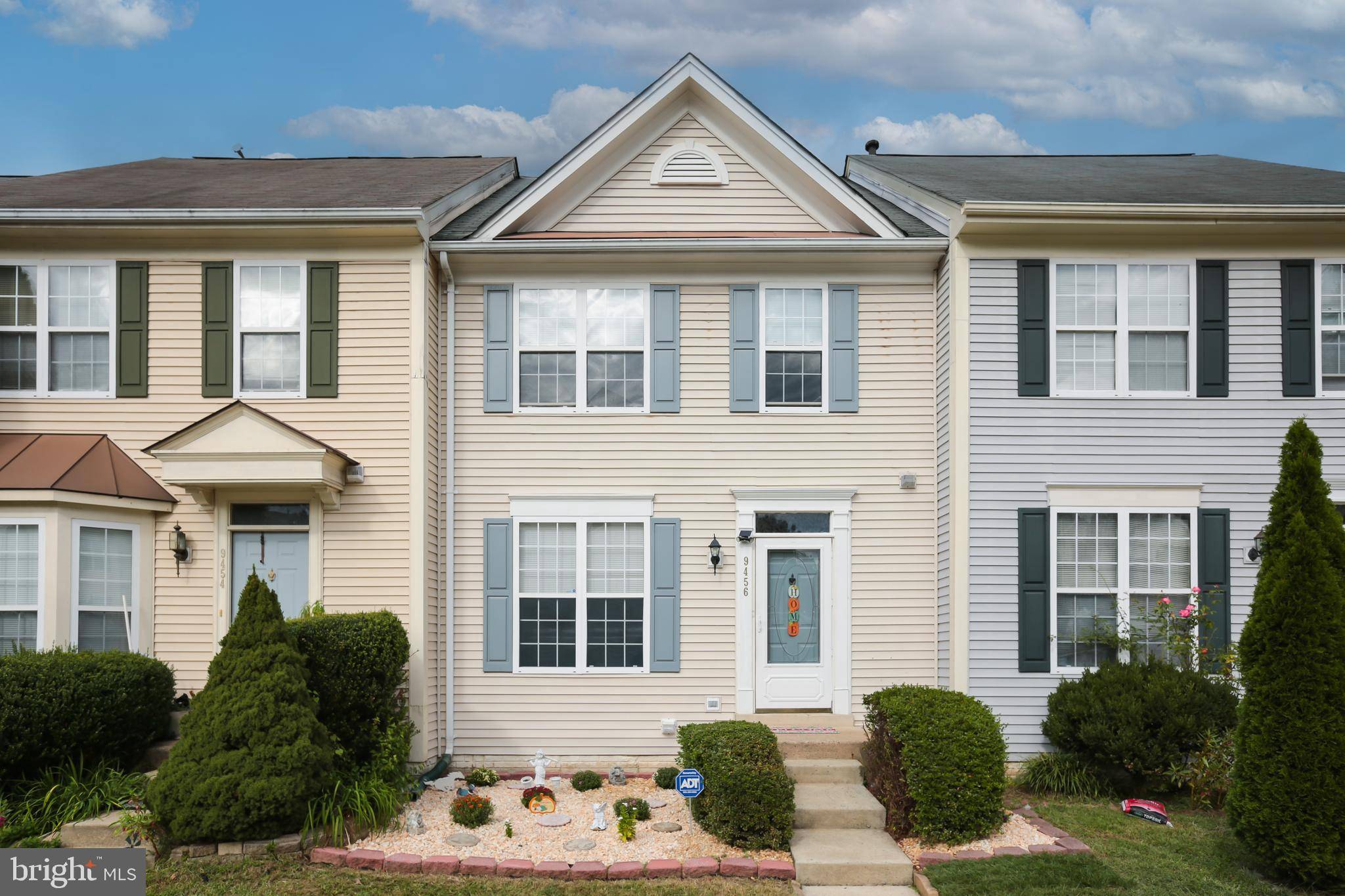 Manassas Park, VA 20111,9456 BLACK HAWK CT