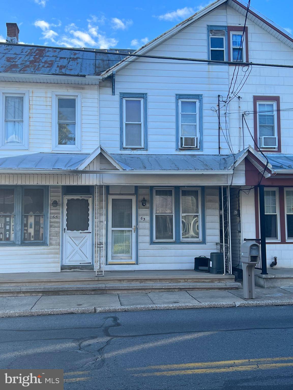 Newmanstown, PA 17073,63 W MAIN ST