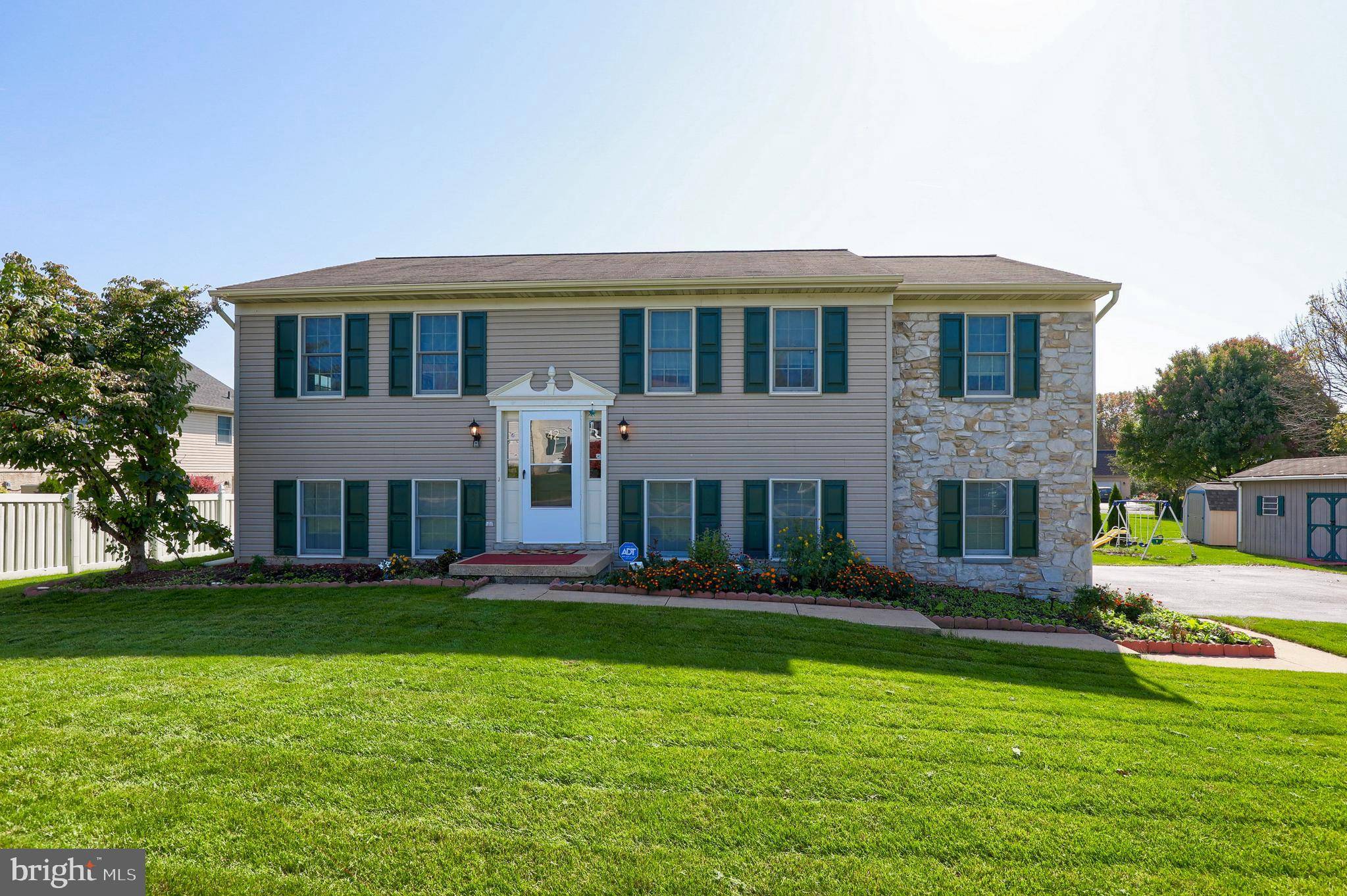 Brownstown, PA 17508,42 WATERWHEEL DR