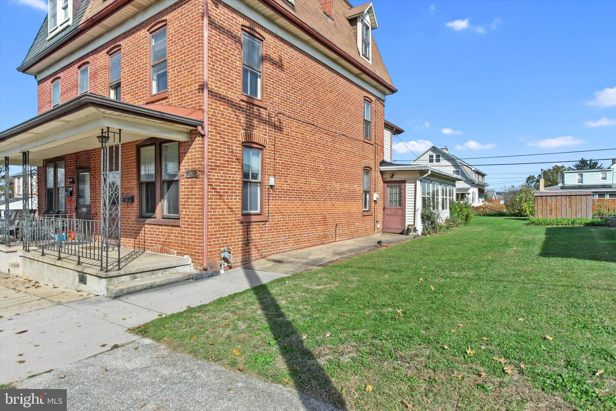 York, PA 17403,665 WINDSOR ST