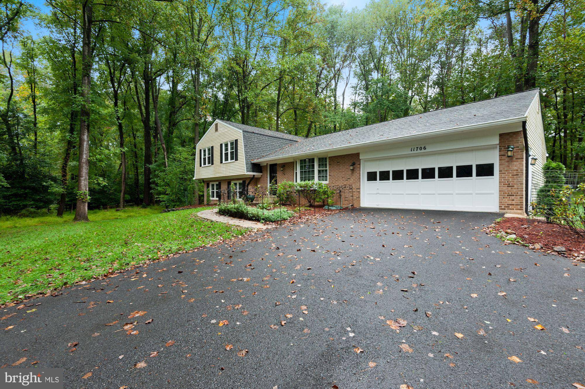 Oakton, VA 22124,11706 FLEMISH MILL CT