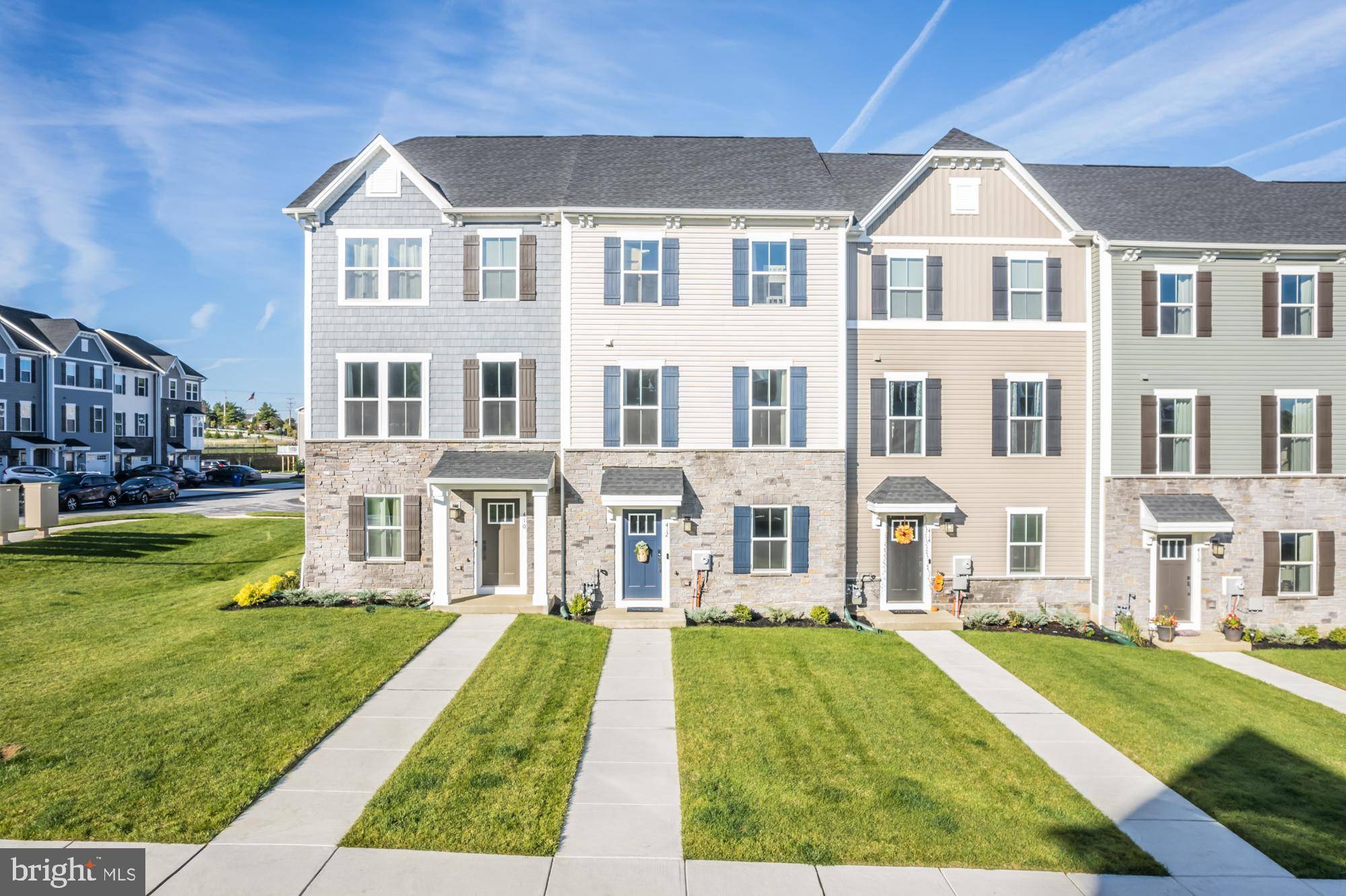 Downingtown, PA 19335,412 PAPERBARK SQUARE