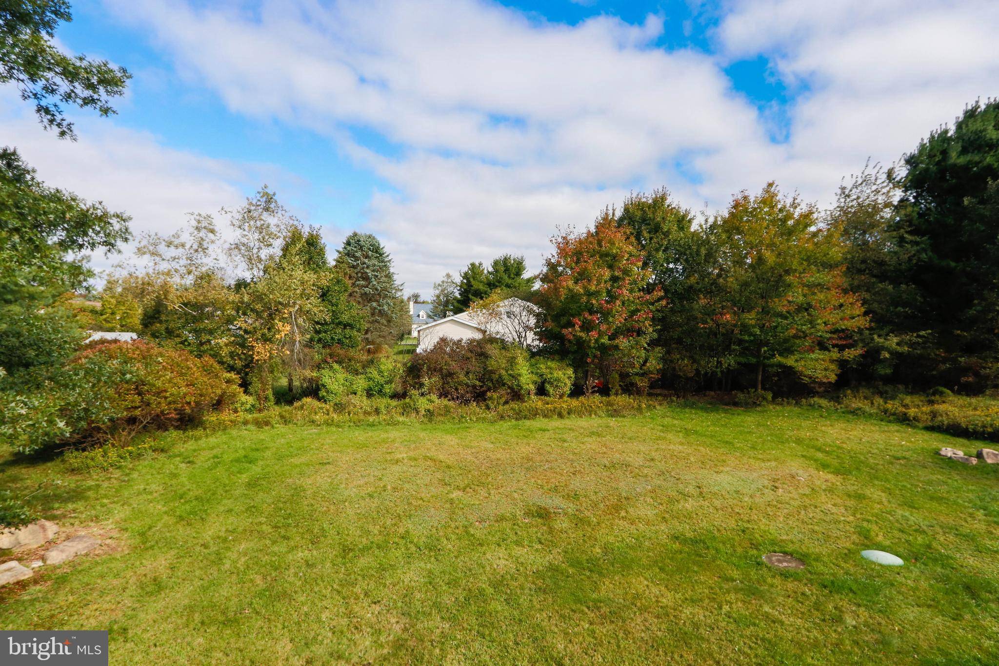 Long Pond, PA 18334,1167 GLADE DR