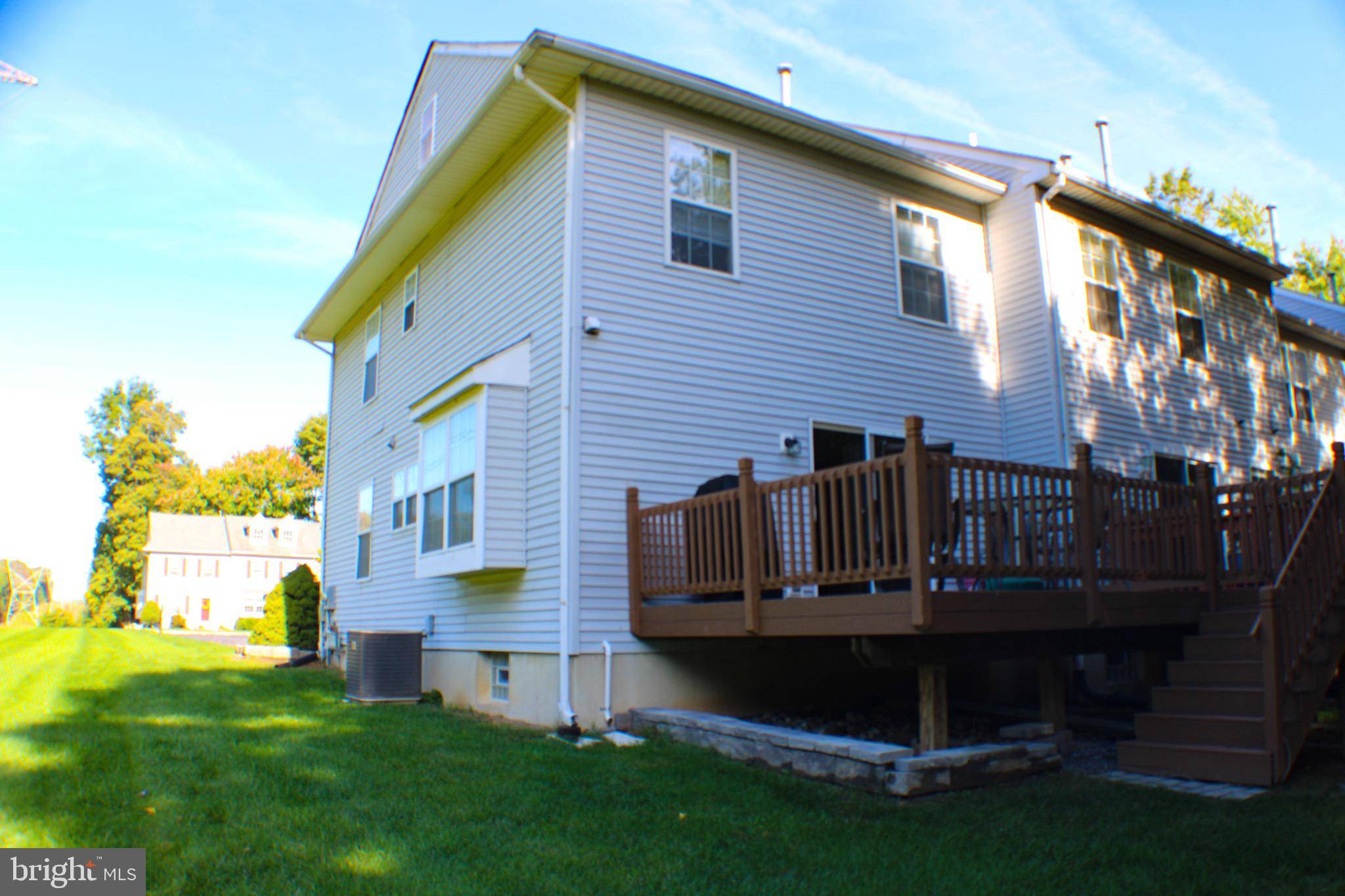 Aston, PA 19014,7 DANA CT #7