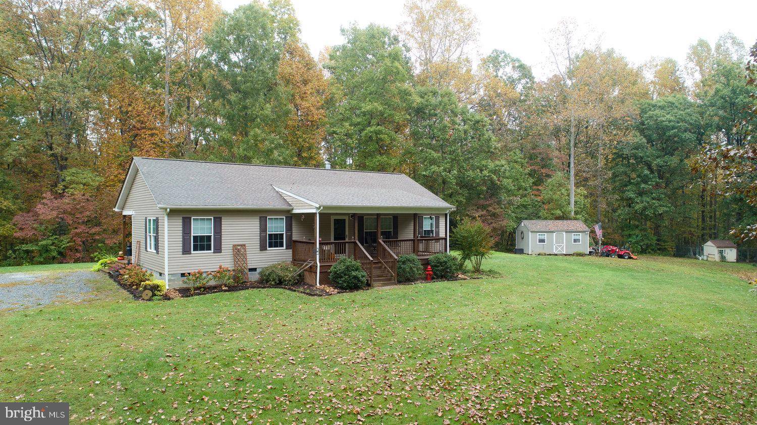 Columbia, VA 23038,5764 COMMUNITY HOUSE RD