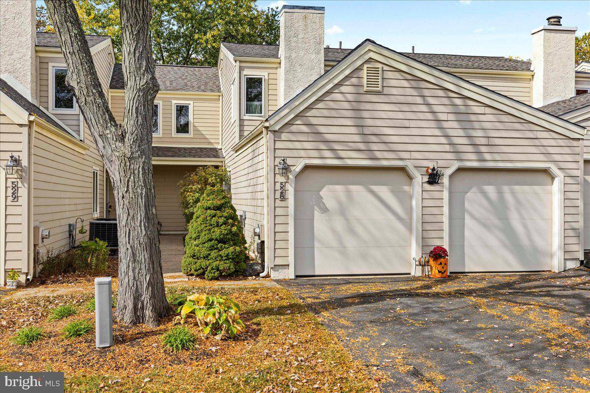 Doylestown, PA 18901,528 PORTSMOUTH CT