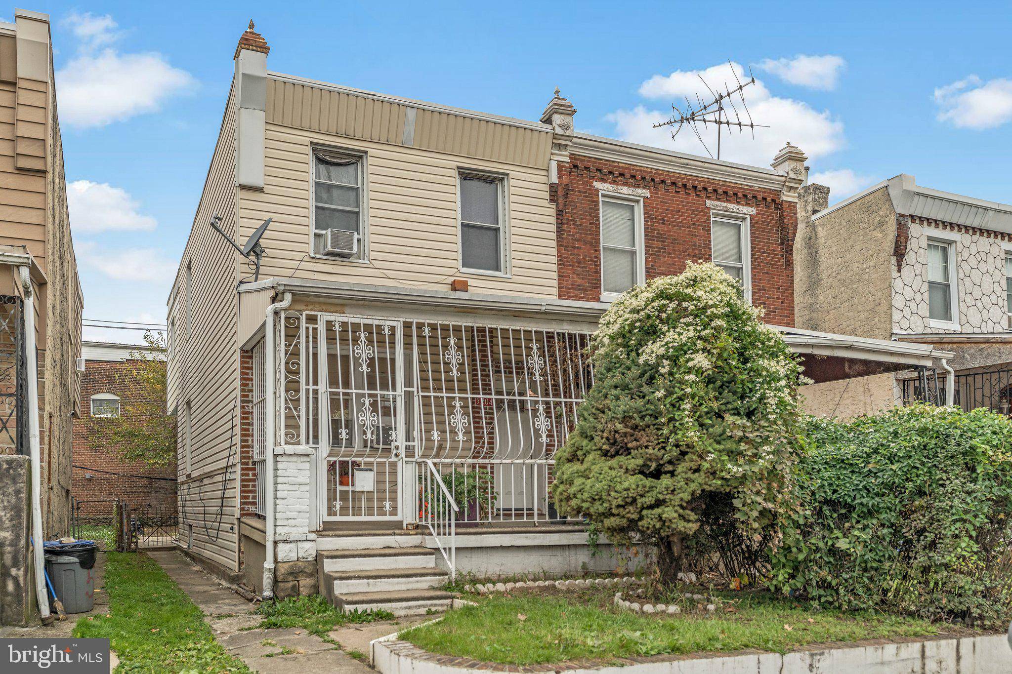 Philadelphia, PA 19120,5204 N MASCHER ST