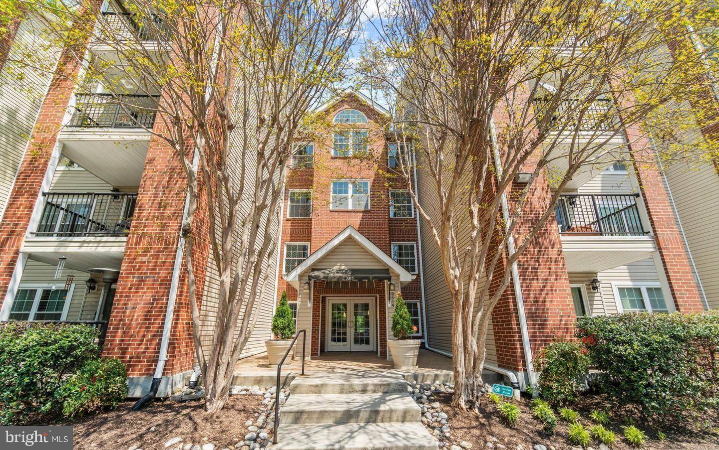 Alexandria, VA 22302,3315 WYNDHAM CIR #2228