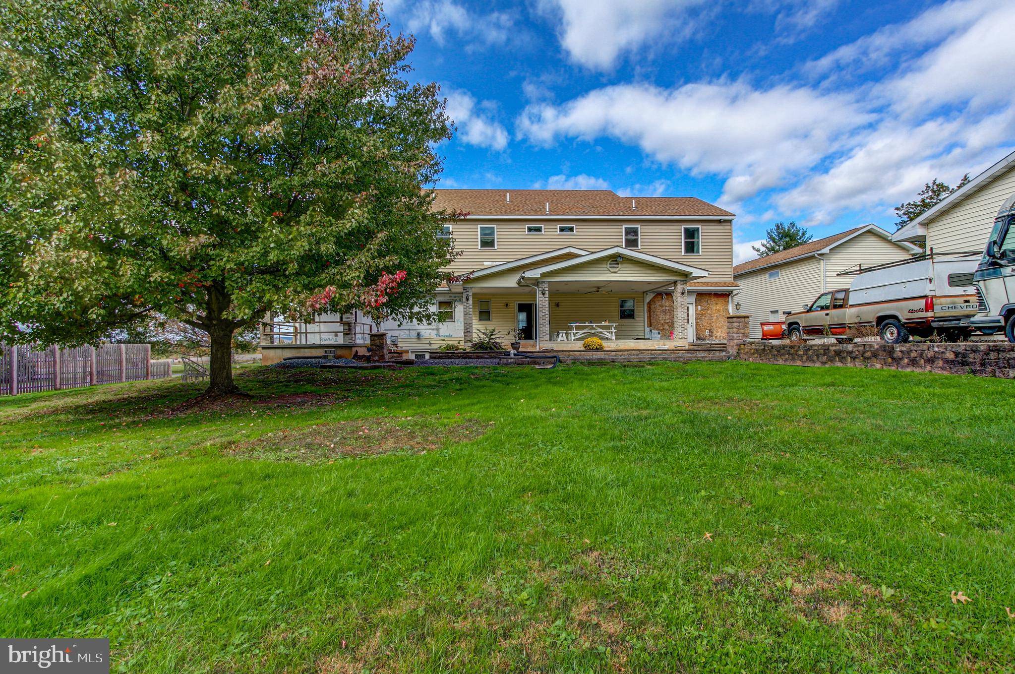 Pennsburg, PA 18073,2418 GRAMM RD