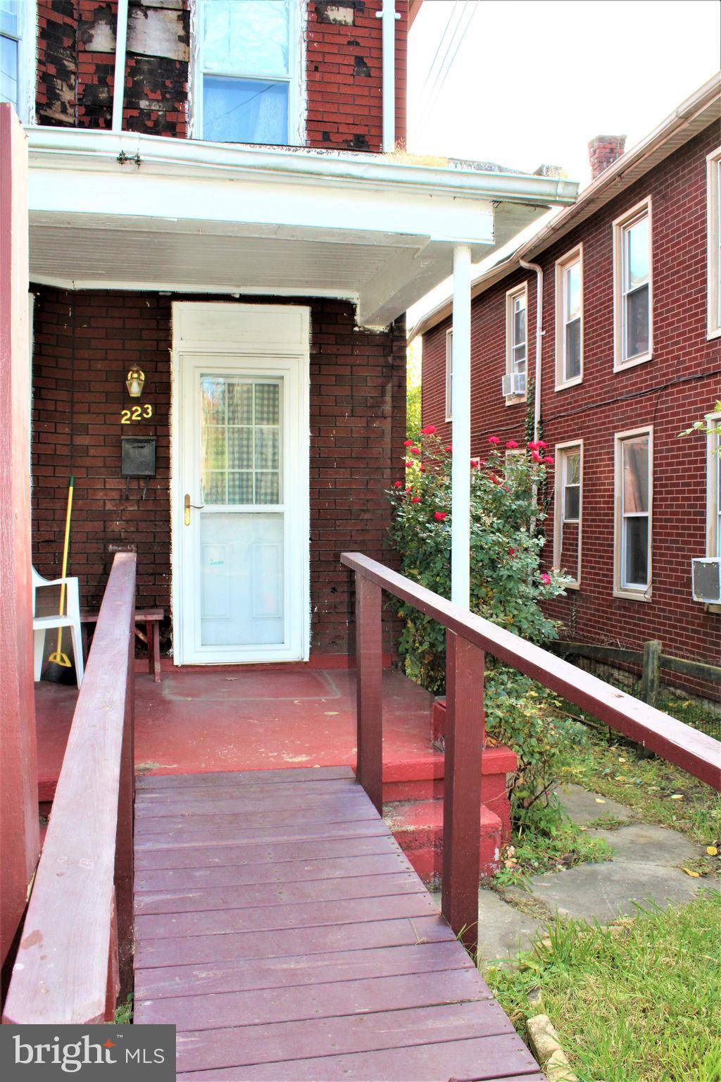 Cumberland, MD 21502,223 CARROLL ST