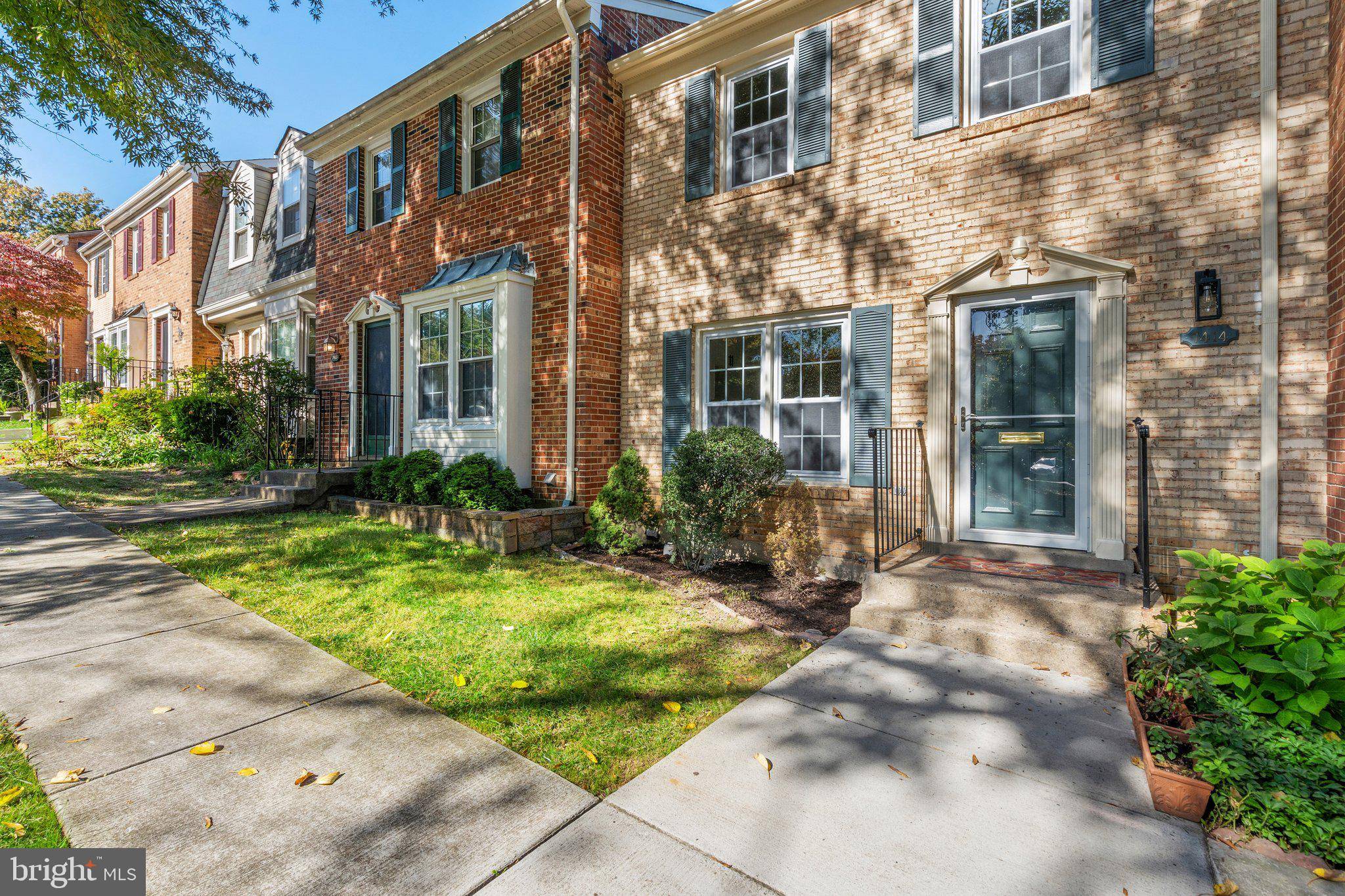 Falls Church, VA 22043,7414 CHUMMLEY CT