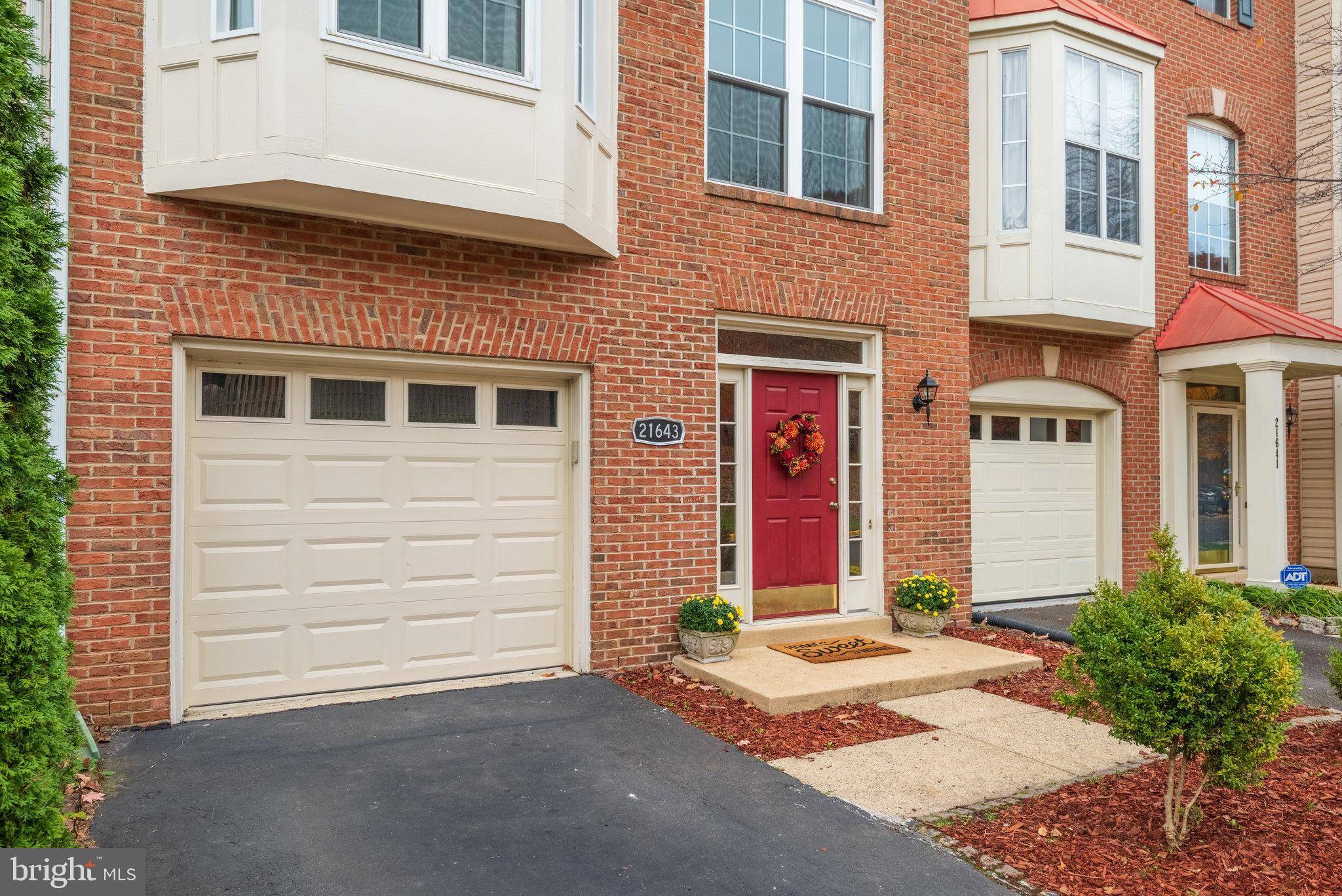 Ashburn, VA 20147,21643 KINGS CROSSING TER