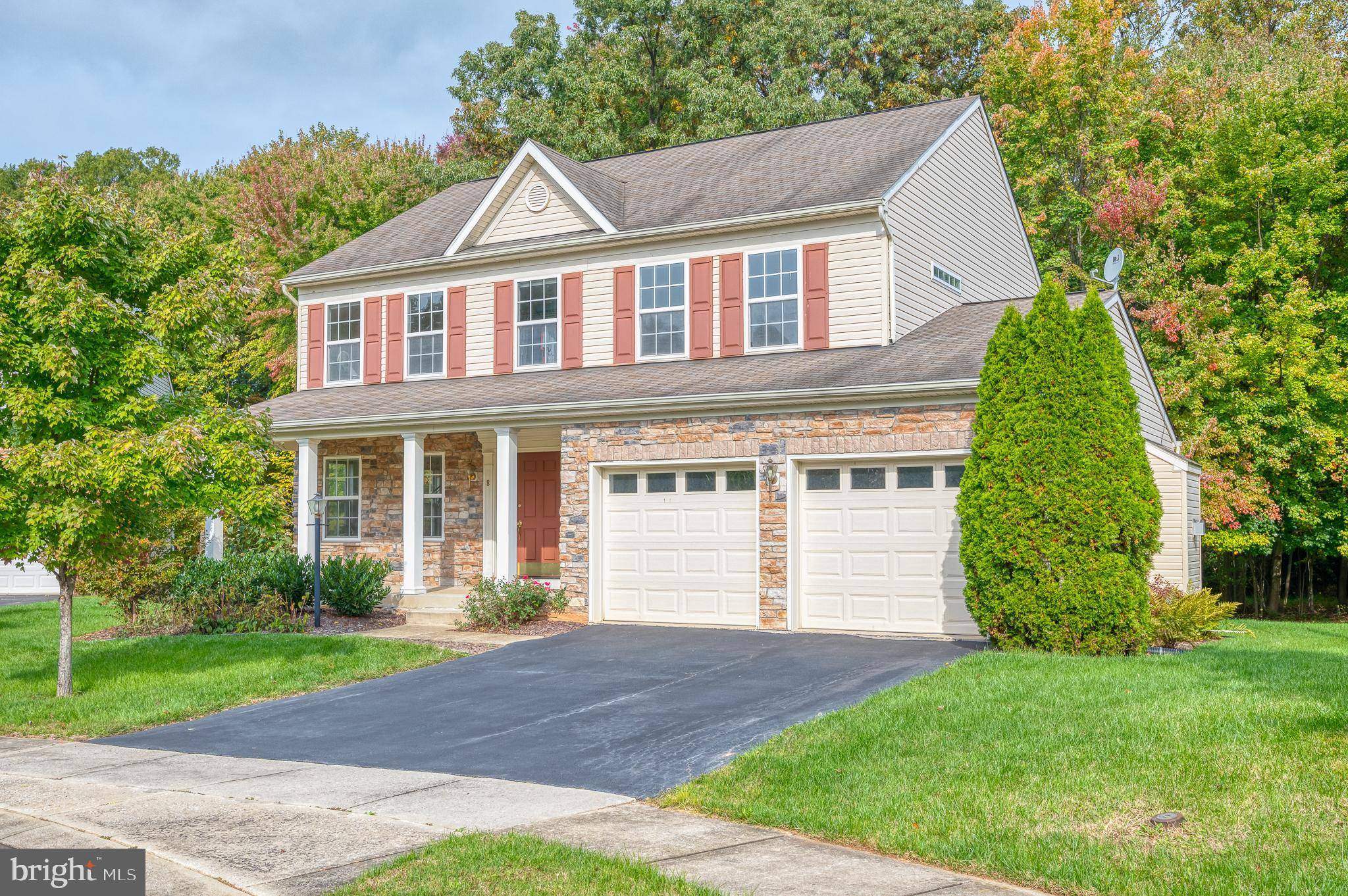 Rosedale, MD 21237,8 TURNING LEAF CT