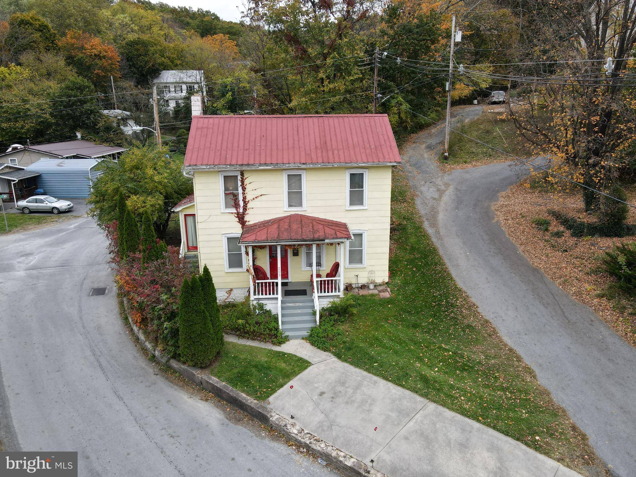 Berkeley Springs, WV 25411,202 INDEPENDENCE ST