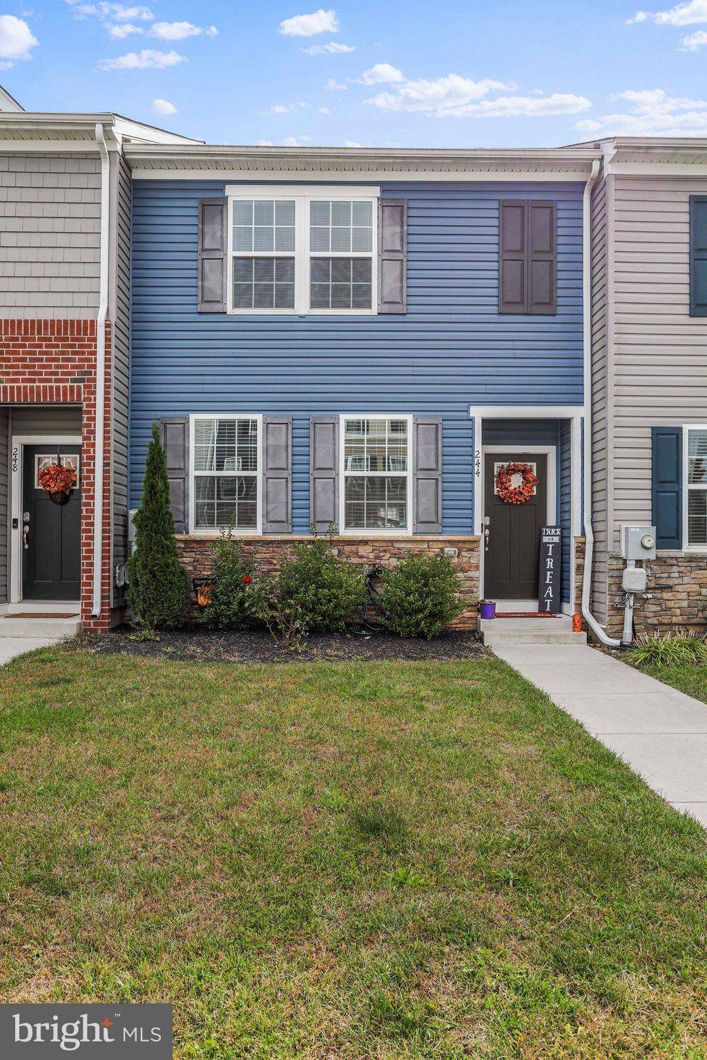 Martinsburg, WV 25404,244 DREXEL CT