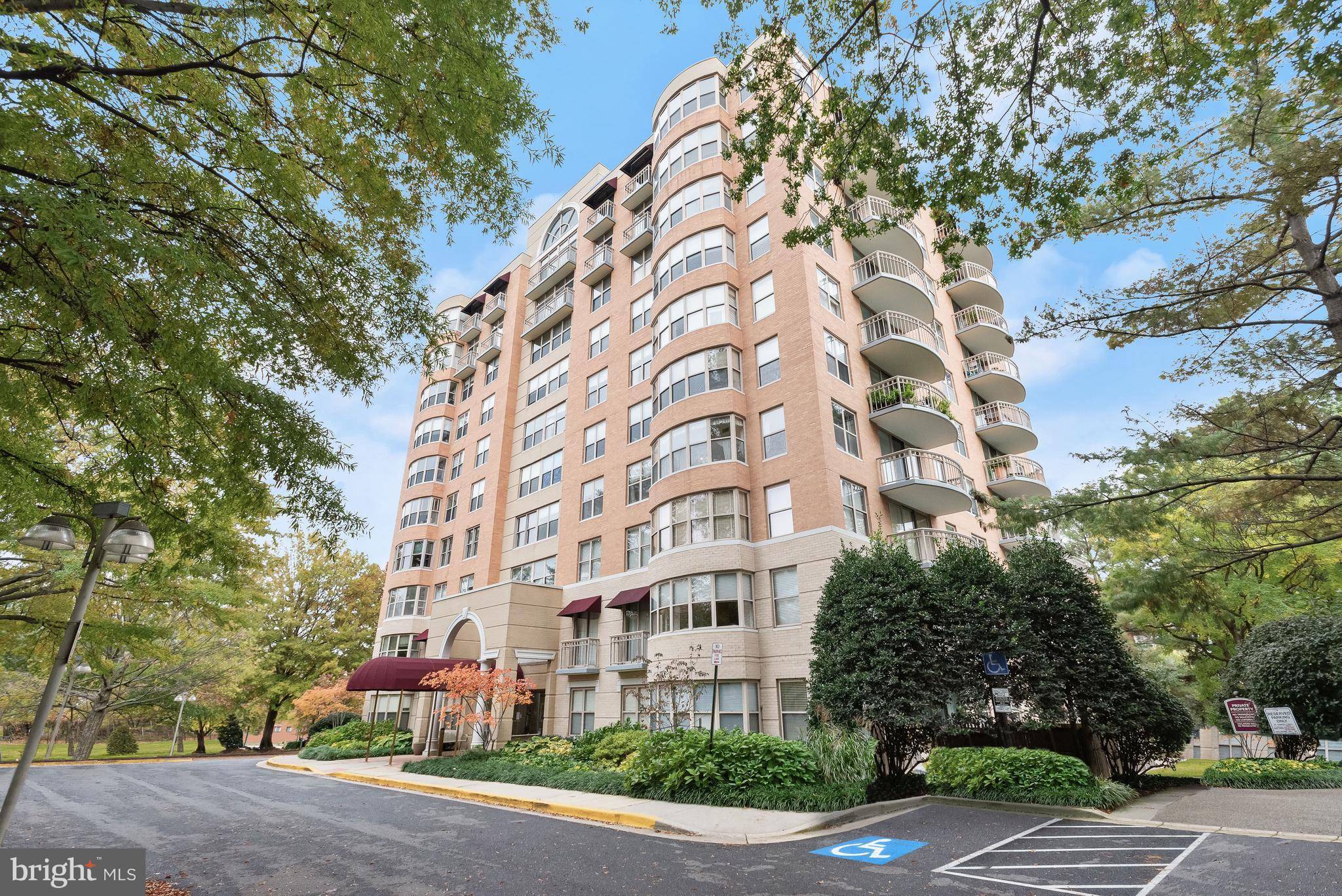 Bethesda, MD 20814,5000 BATTERY LN #302