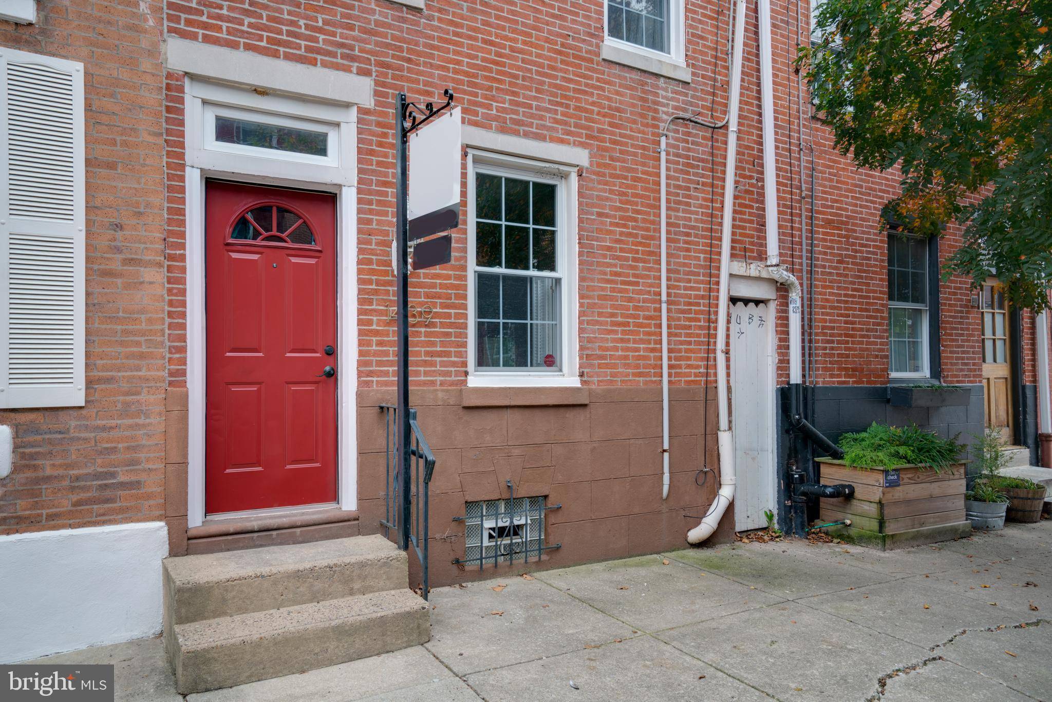 Philadelphia, PA 19122,1439 N LAWRENCE ST