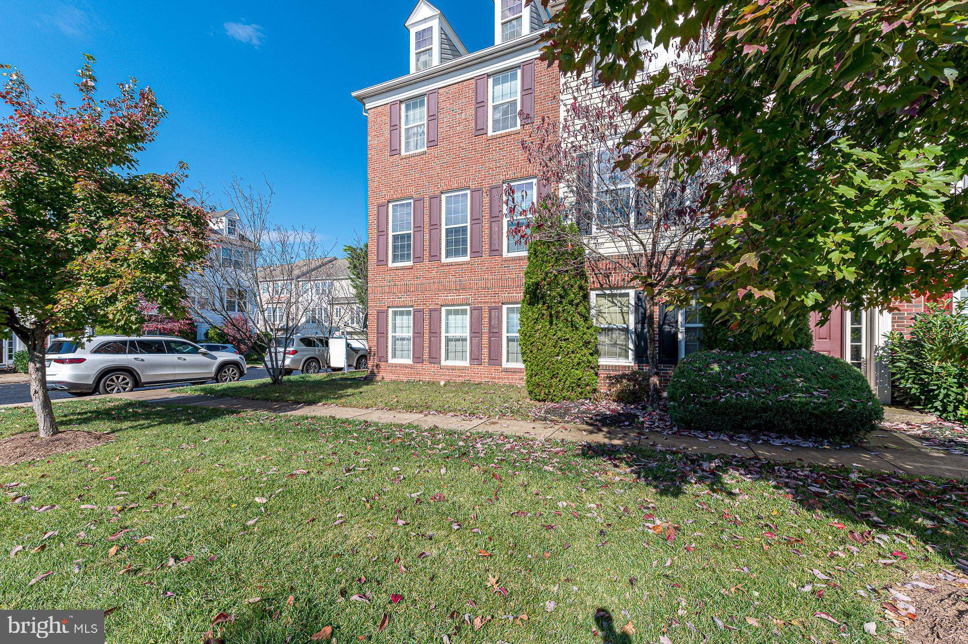 Centreville, VA 20120,5027 VILLAGE FOUNTAIN PL