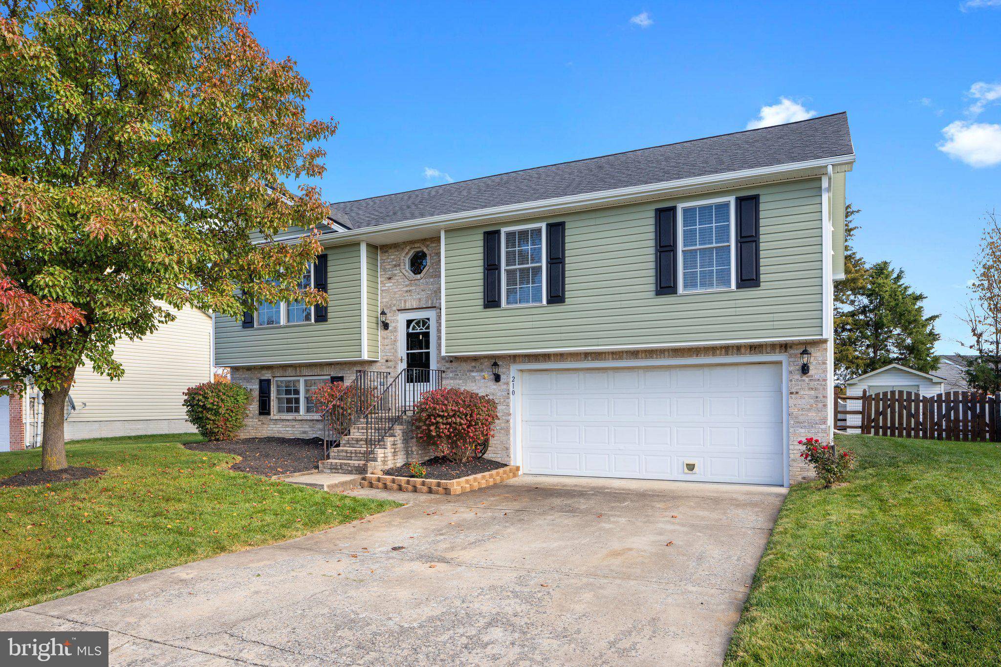 Inwood, WV 25428,210 FORD CIR