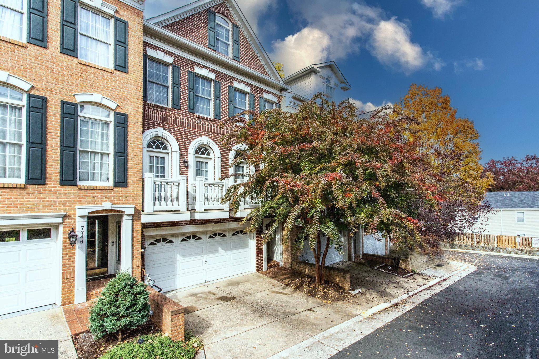 Mclean, VA 22102,7744 LEGERE CT #33