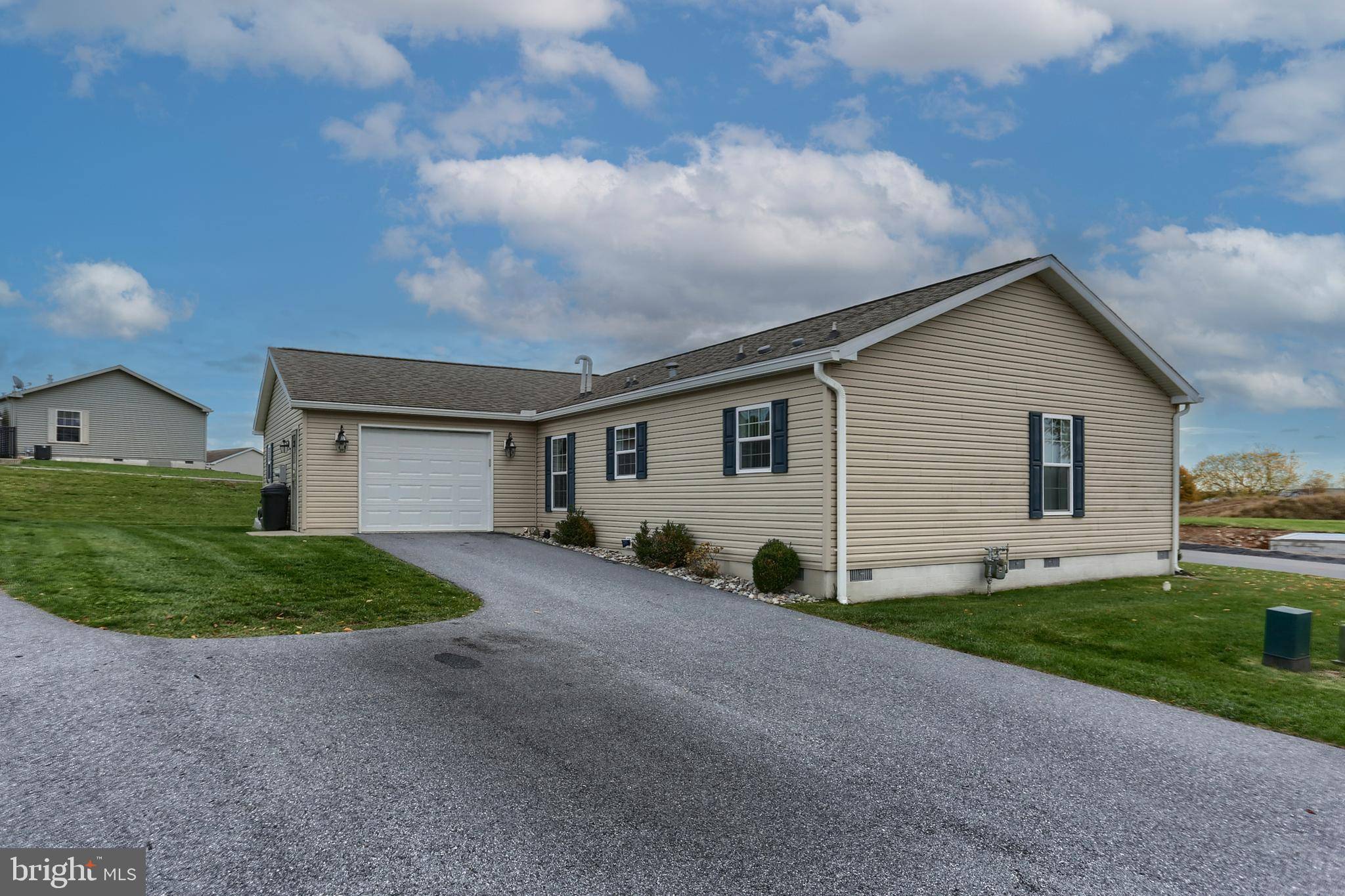 Annville, PA 17003,103 CLAY CT