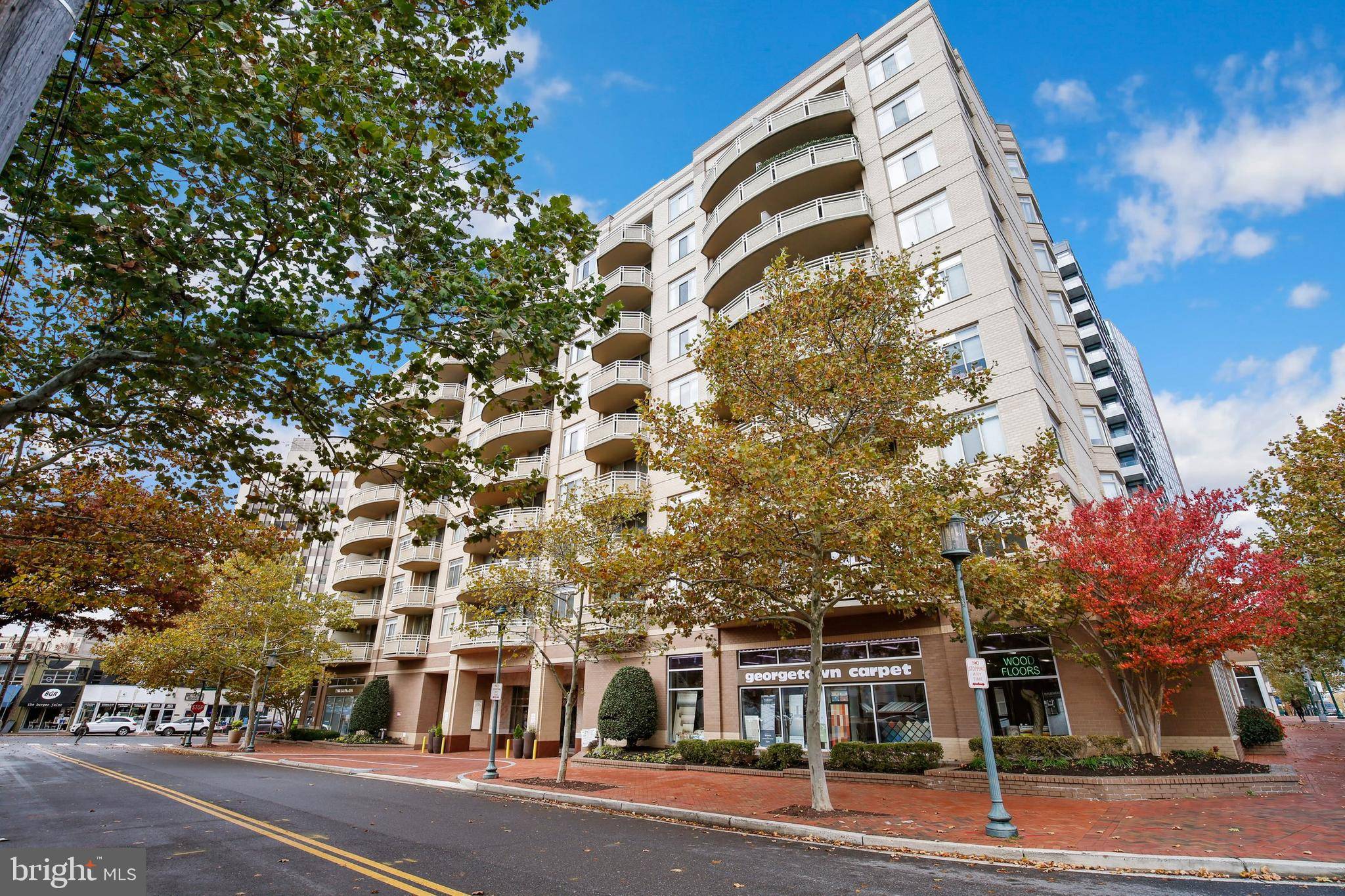 Bethesda, MD 20814,4801 FAIRMONT AVE #211