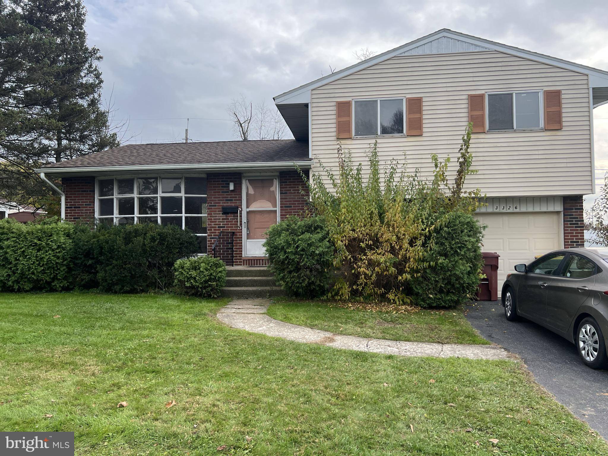 Whitehall, PA 18052,3326 THOMAS ST