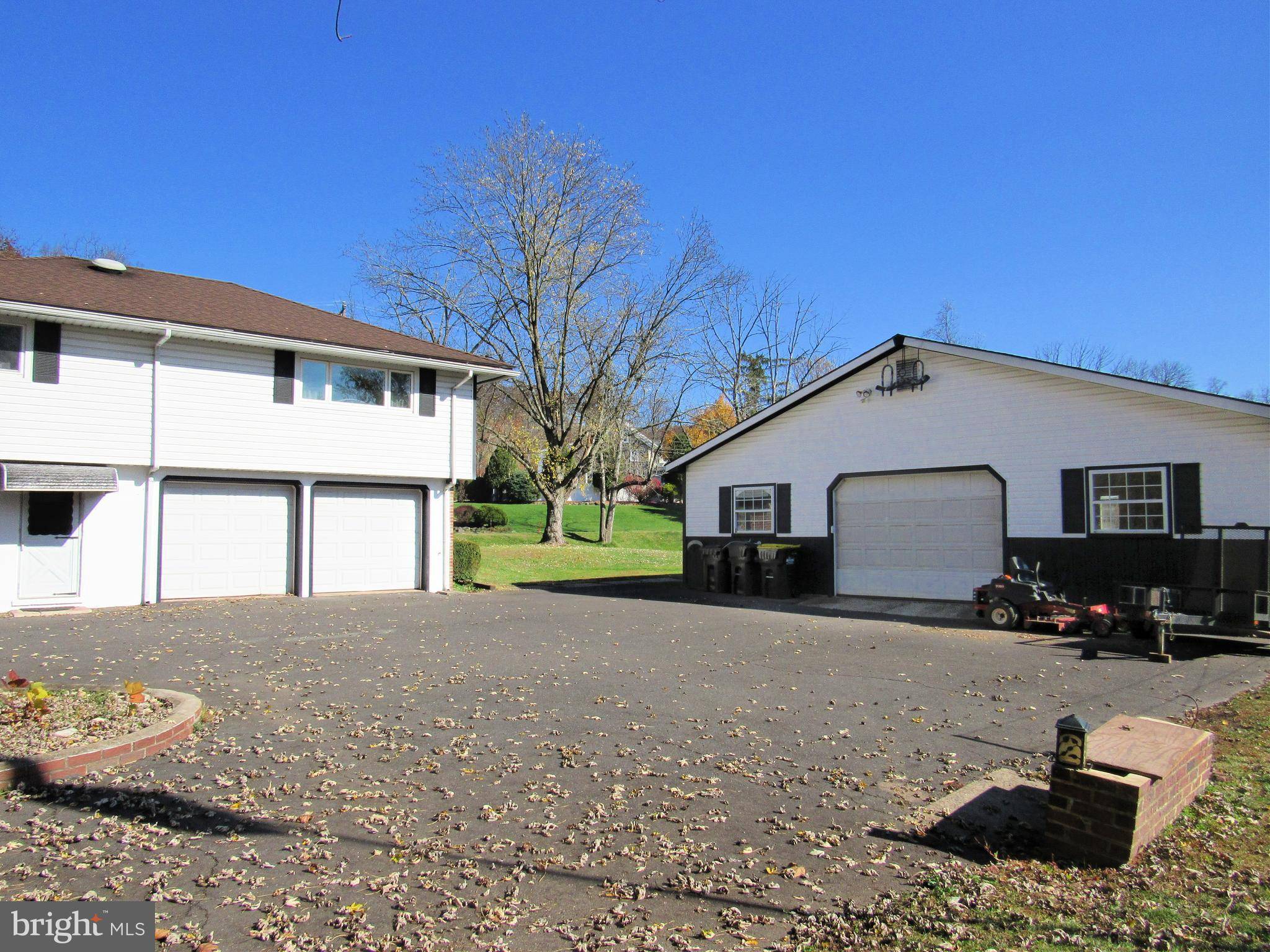 Green Lane, PA 18054,4600 GRAVEL PIKE