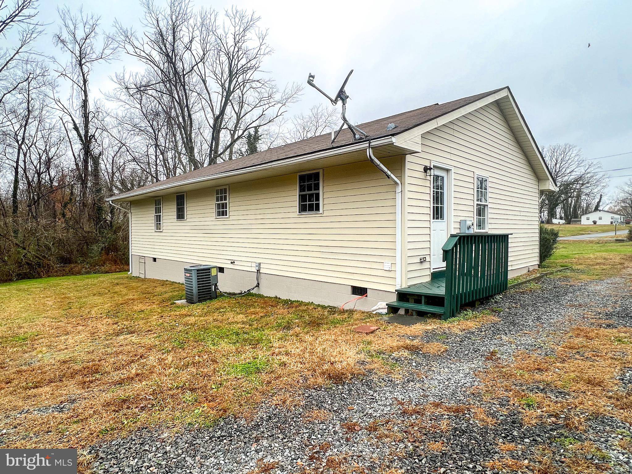 Gordonsville, VA 22942,301 CHARLES ST