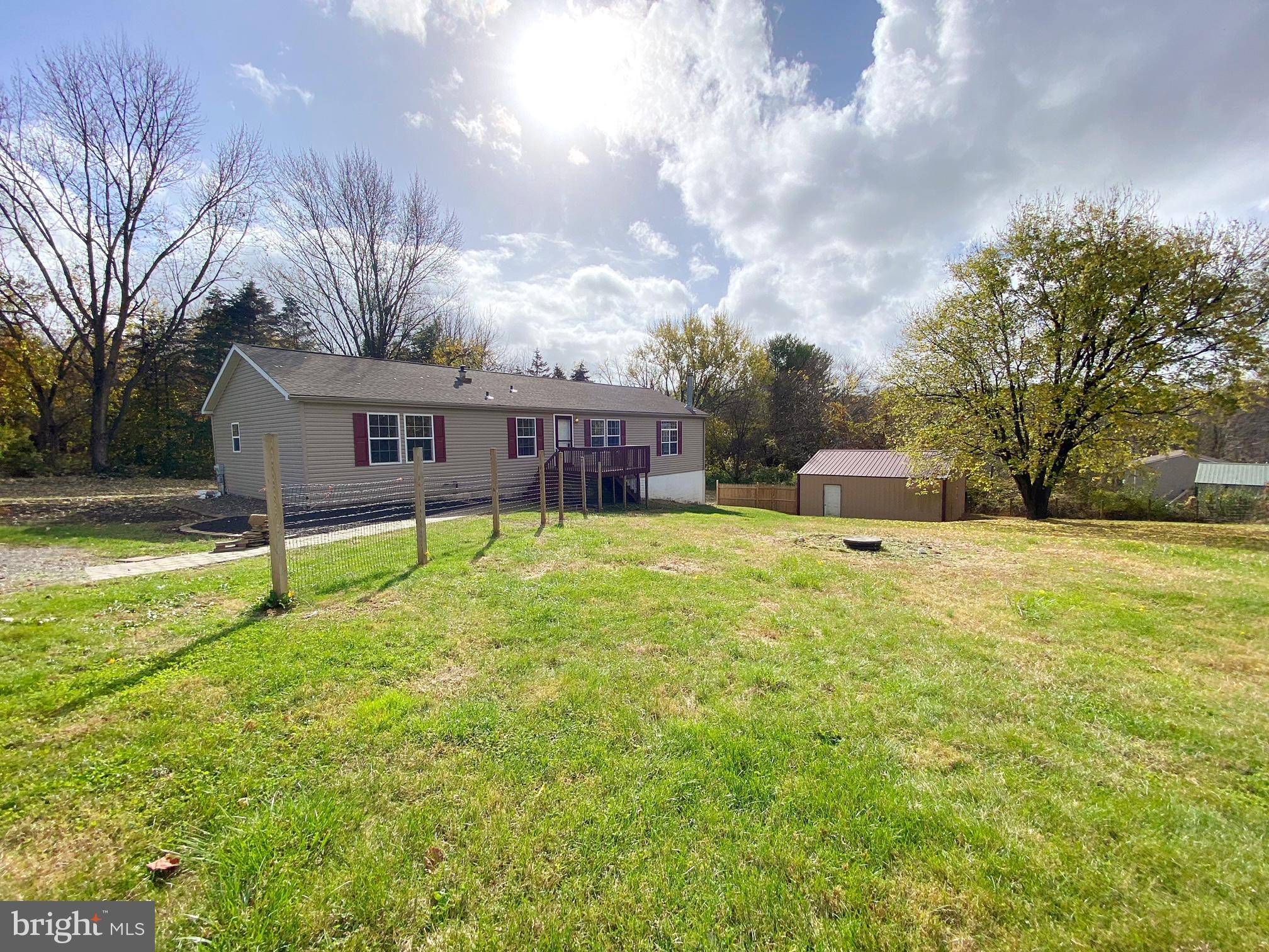 Atglen, PA 19310,15 FARM LN