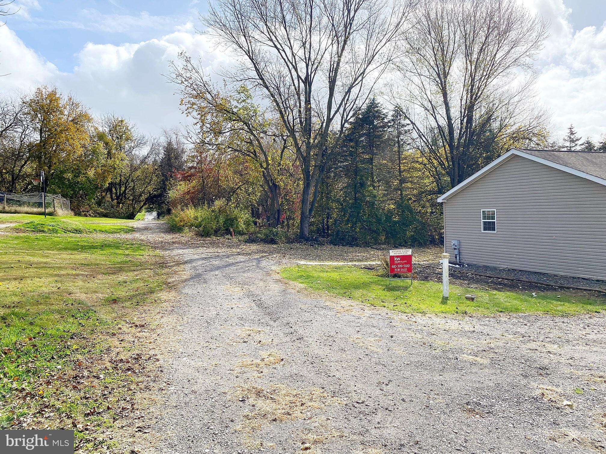 Atglen, PA 19310,15 FARM LN