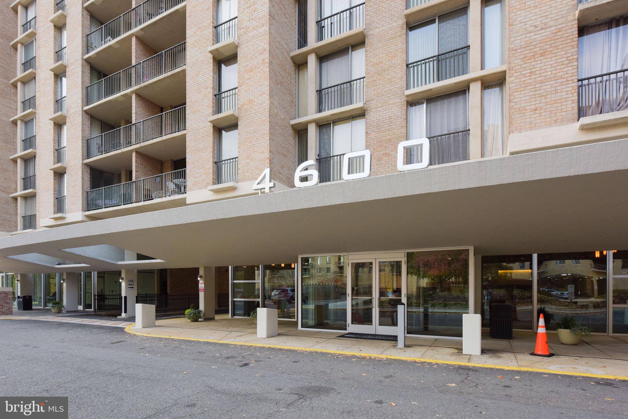 Arlington, VA 22204,4600 S FOUR MILE RUN DR #323