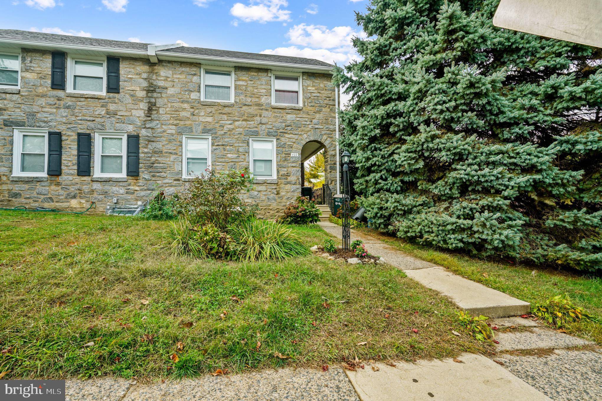 Drexel Hill, PA 19026,422 BLYTHE AVE