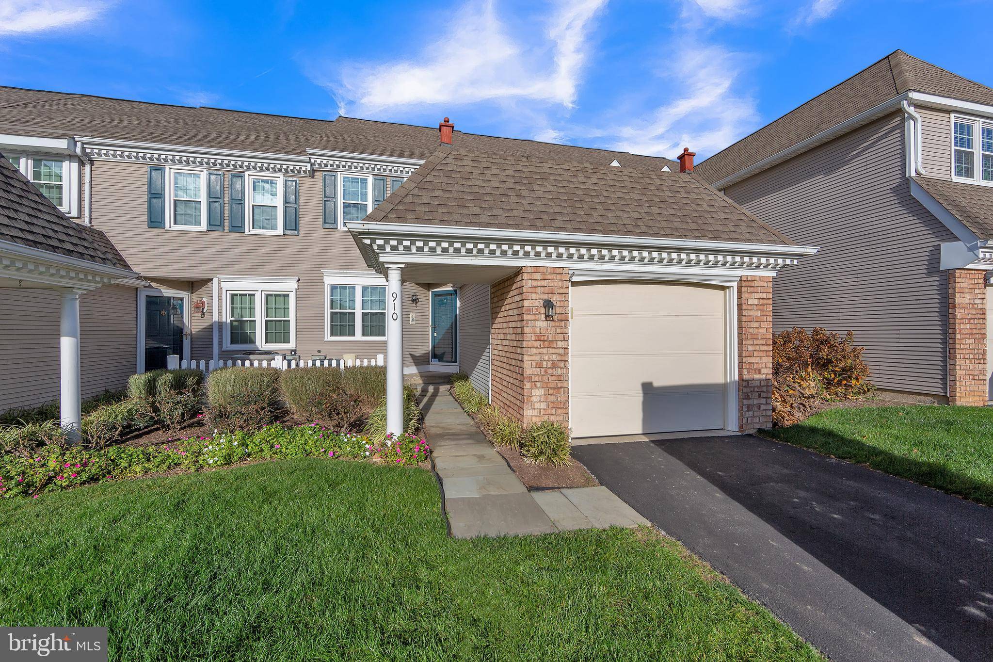 Chester Springs, PA 19425,910 SAMANTHA CIR