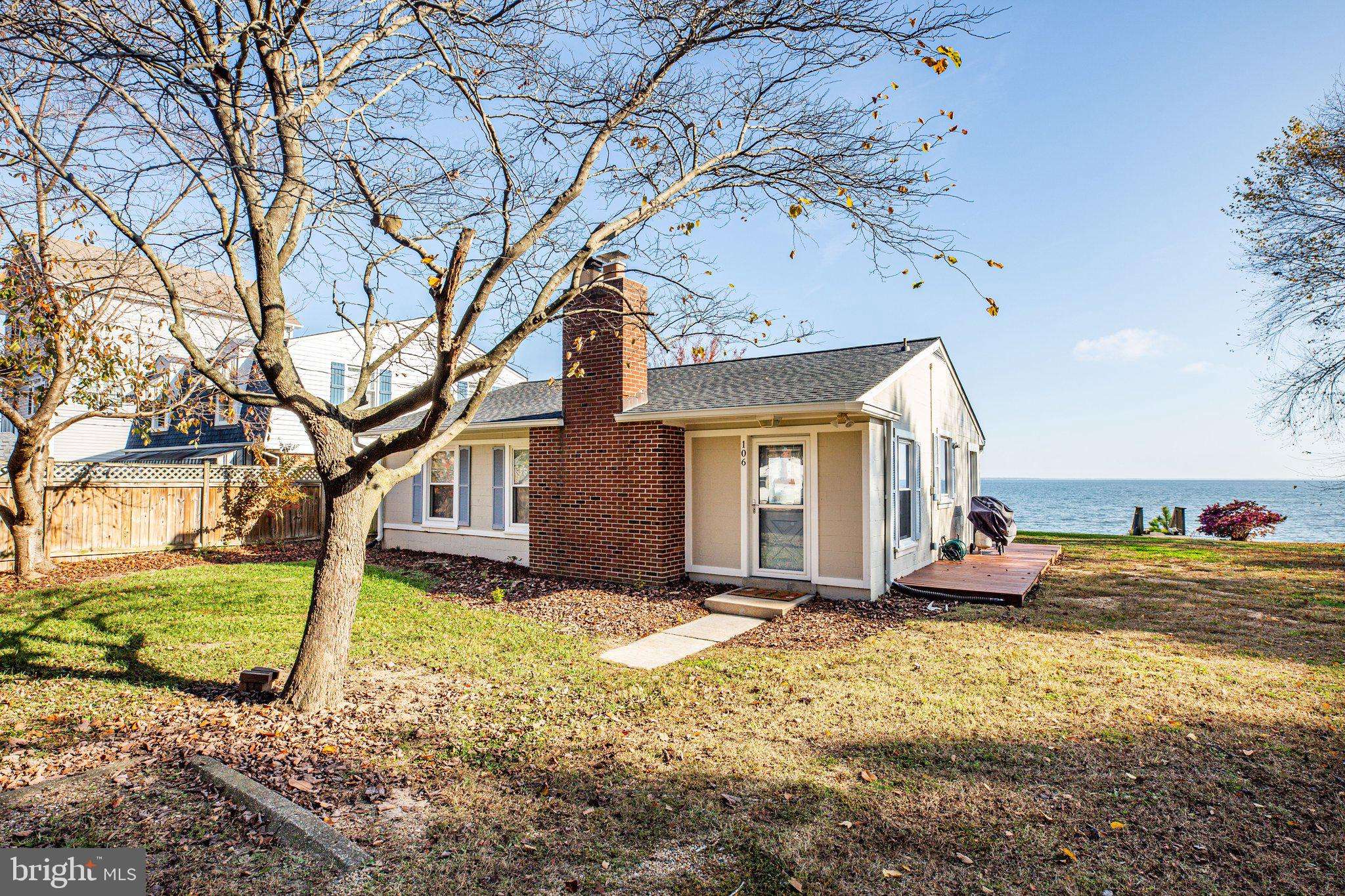 Colonial Beach, VA 22443,106 SHORE DR