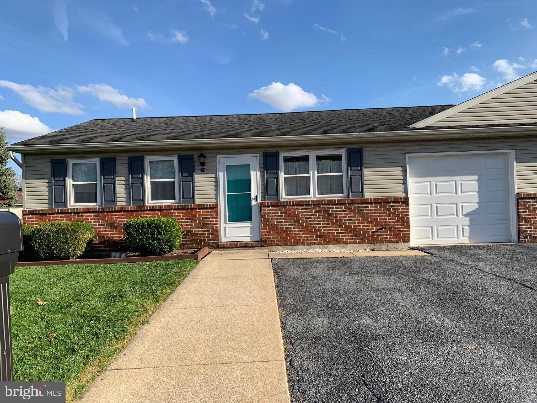 Cleona, PA 17042,14 NATALIE LN